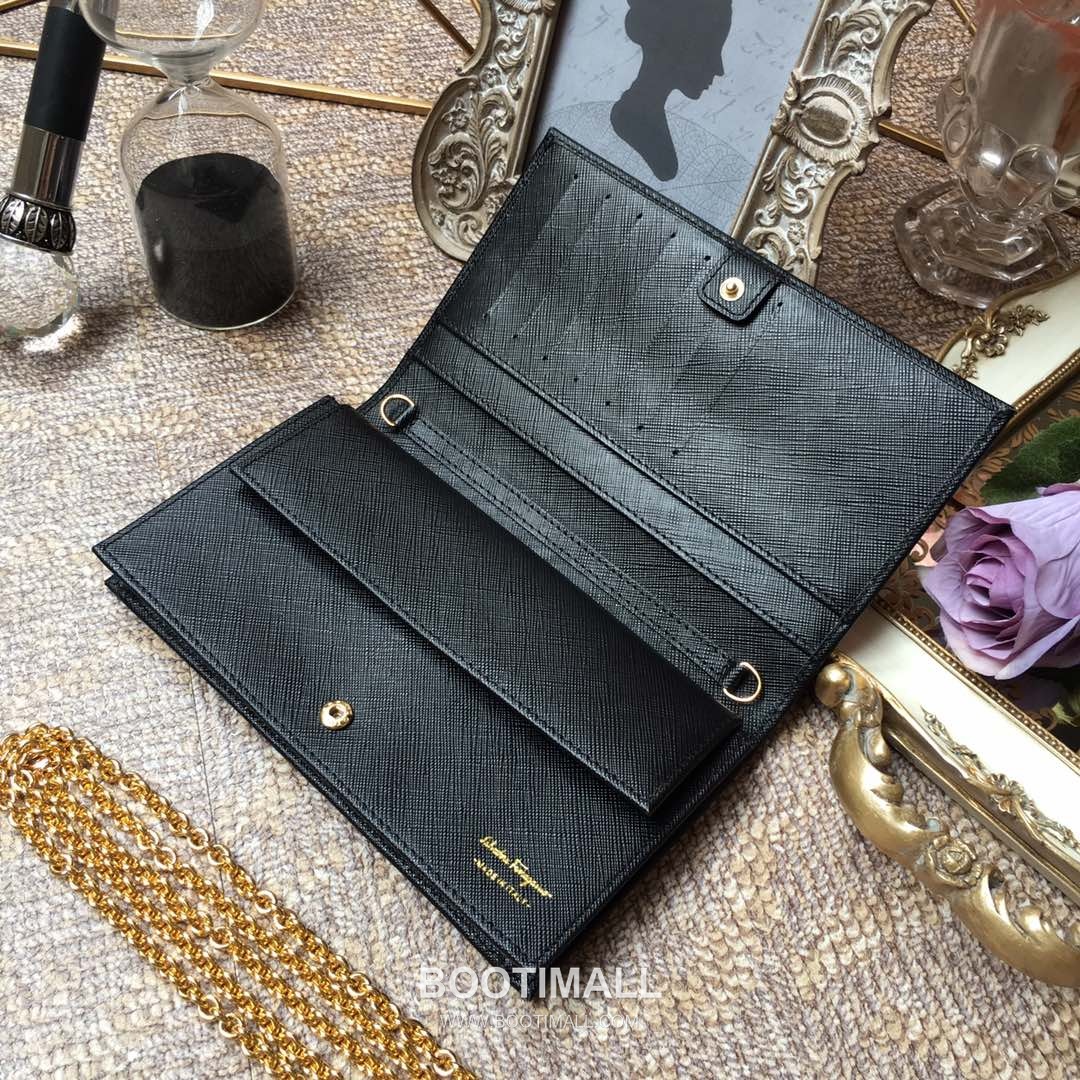 Salvatore Ferragamo Vara Bow Calfskin Flap Shoulder Bag with Chain Strap 살바토레페라가모 바라 보우 카프스킨 플랩 체인 숄더백 22B558 21cm 6