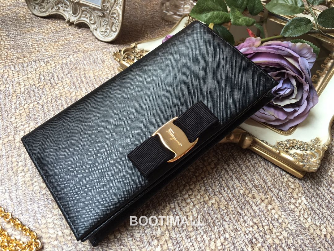 Salvatore Ferragamo Vara Bow Calfskin Flap Shoulder Bag with Chain Strap 살바토레페라가모 바라 보우 카프스킨 플랩 체인 숄더백 22B558 21cm 10