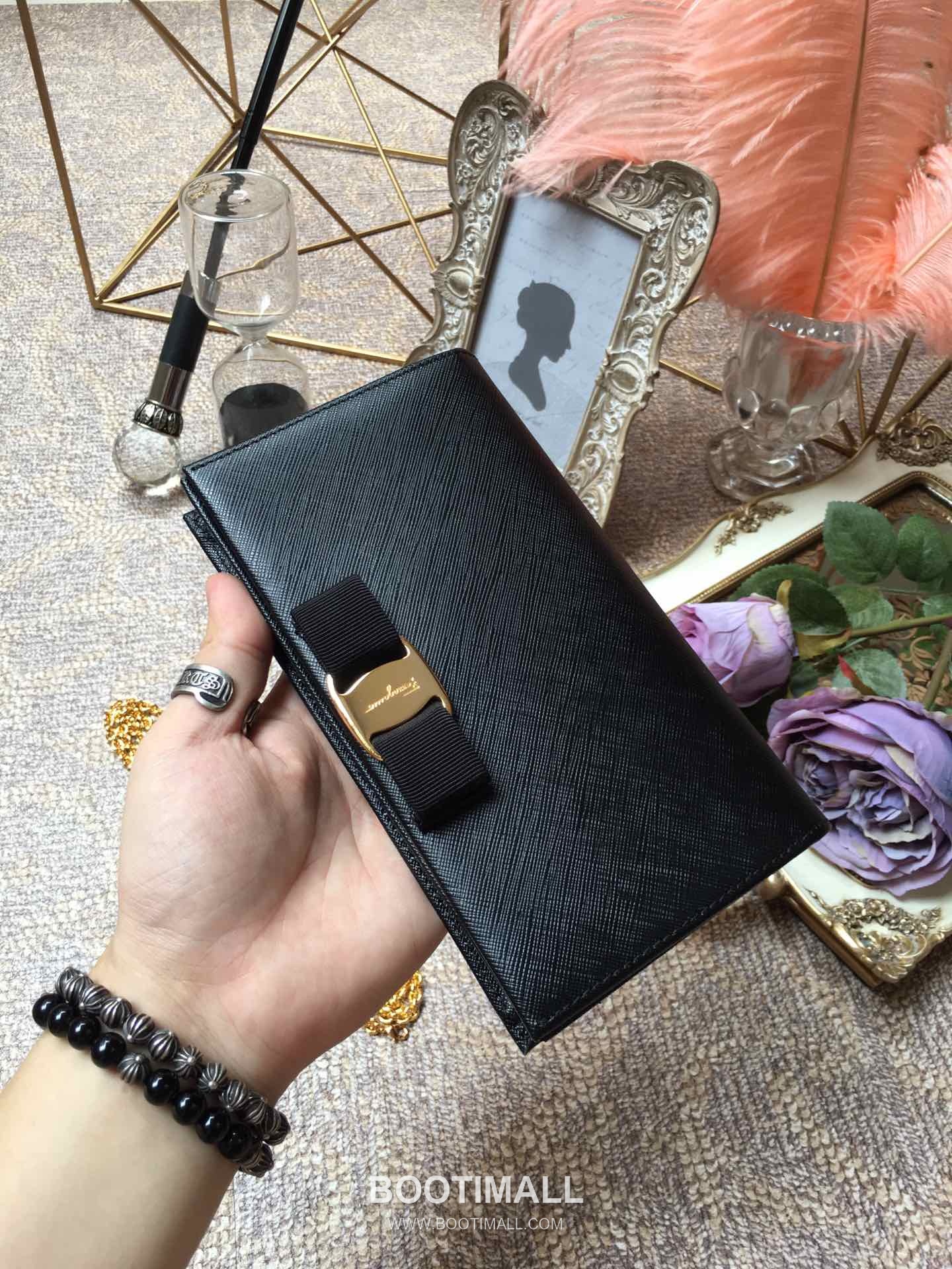 Salvatore Ferragamo Vara Bow Calfskin Flap Shoulder Bag with Chain Strap 살바토레페라가모 바라 보우 카프스킨 플랩 체인 숄더백 22B558 21cm 11