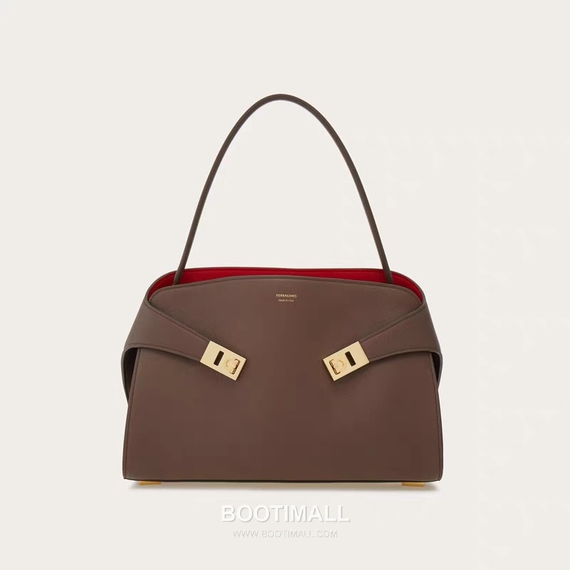Salvatore Ferragamo Hug Sott Calfskin Top Handle Shoulder Bag with Gancini Lock 살바토레페라가모 허그 소트 카프스킨 탑핸들 숄더백 21-9816 34cm 26