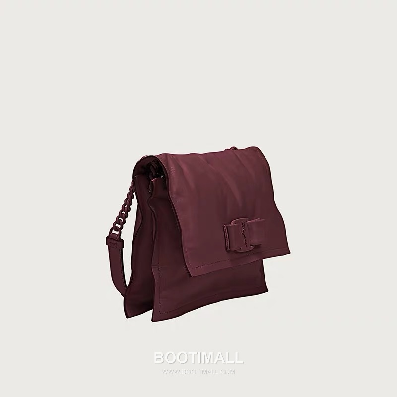 Salvatore Ferragamo Viva Padded Lambskin Flap Shoulder Bag with Vara Bow Detail 살바토레페라가모 비바 패디드 램스킨 플랩 숄더백 DD-211287 27cm 2