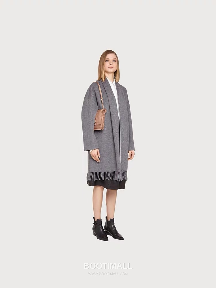 Salvatore Ferragamo Viva Padded Lambskin Flap Shoulder Bag with Vara Bow Detail 살바토레페라가모 비바 패디드 램스킨 플랩 숄더백 DD-211287 27cm 4