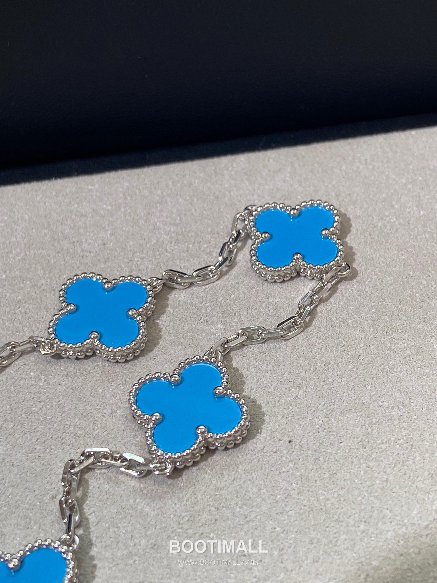 Van Cleef & Arpels Vintage Alhambra Turquoise 5 Motifs Bracelet 반클리프 앤 아펠 빈티지 알함브라 터키석 5모티프 브레이슬릿 10