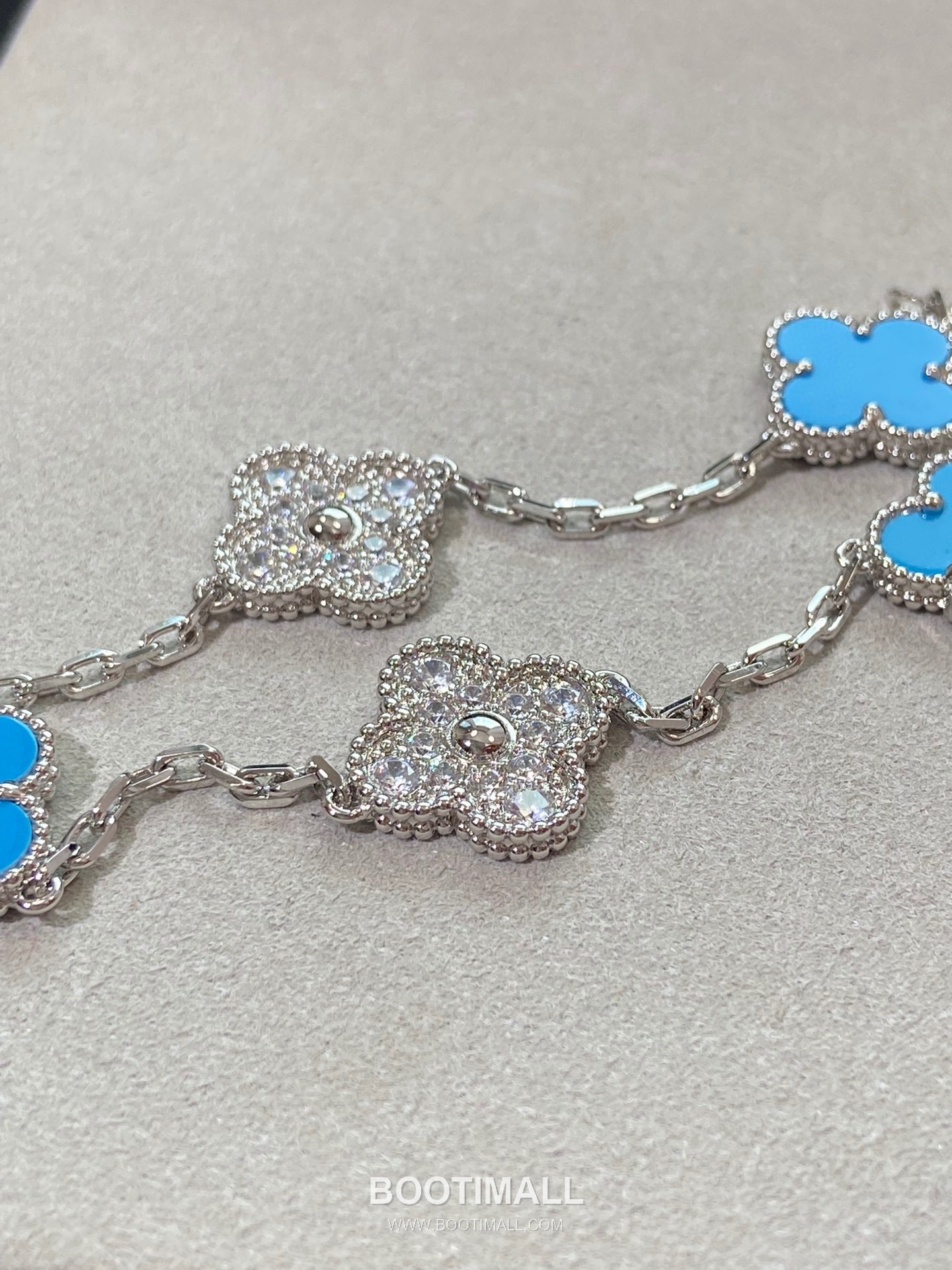 Van Cleef & Arpels Vintage Alhambra Turquoise 5 Motifs Bracelet 반클리프 앤 아펠 빈티지 알함브라 터키석 5모티프 브레이슬릿 15