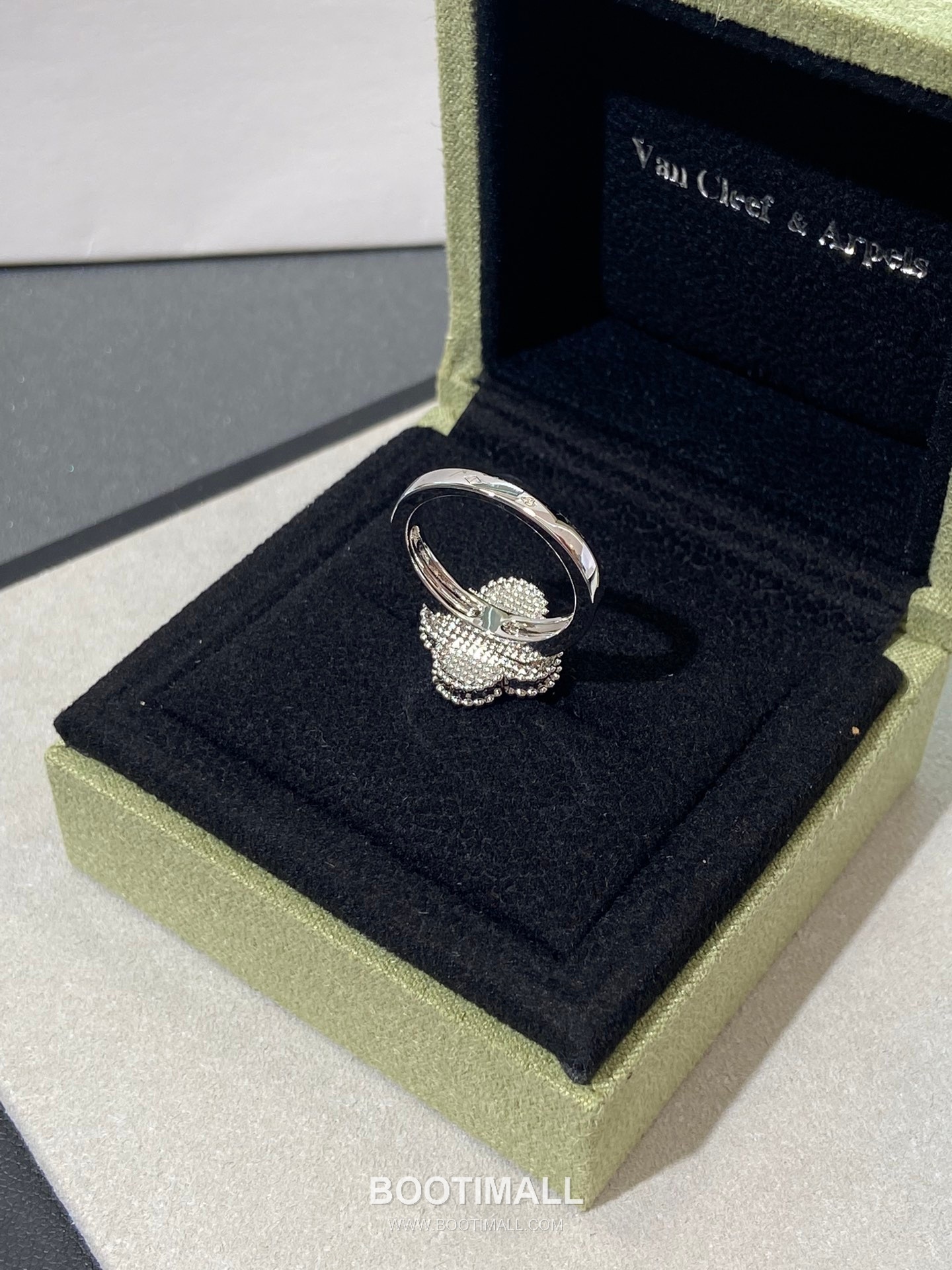 Van Cleef & Arpels Vintage Alhambra Turquoise Diamond Ring 반클리프 앤 아펠 빈티지 알함브라 터키석 다이아 링 5