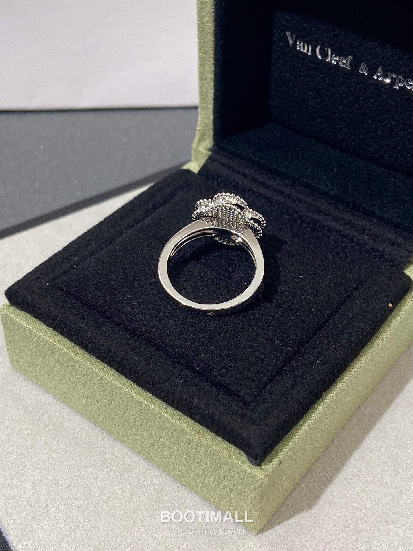 Van Cleef & Arpels Vintage Alhambra Turquoise Diamond Ring 반클리프 앤 아펠 빈티지 알함브라 터키석 다이아 링 6