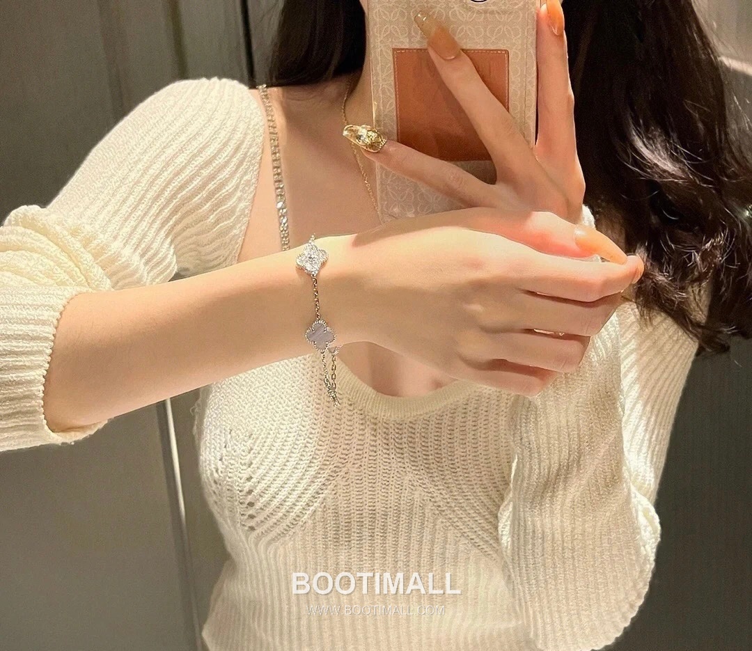 Van Cleef & Arpels Vintage Alhambra Chalcedony Diamond 5 Motifs Bracelet 반클리프 앤 아펠 빈티지 알함브라 퍼플 칼세도니 다이아 5모티프 브레이슬릿 4