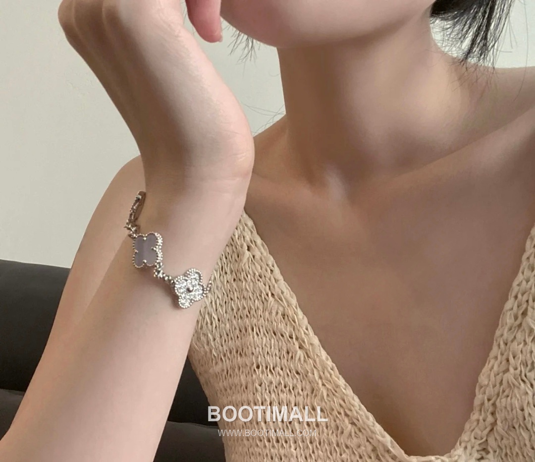 Van Cleef & Arpels Vintage Alhambra Chalcedony Diamond 5 Motifs Bracelet 반클리프 앤 아펠 빈티지 알함브라 퍼플 칼세도니 다이아 5모티프 브레이슬릿 5