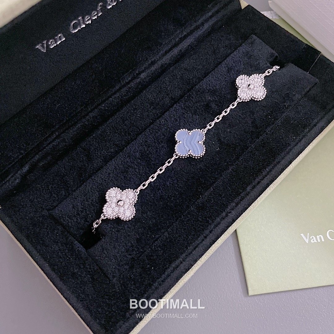 Van Cleef & Arpels Vintage Alhambra Chalcedony Diamond 5 Motifs Bracelet 반클리프 앤 아펠 빈티지 알함브라 퍼플 칼세도니 다이아 5모티프 브레이슬릿 10