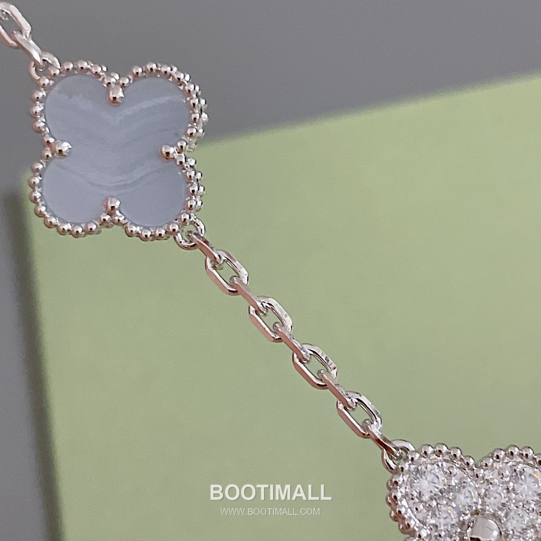 Van Cleef & Arpels Vintage Alhambra Chalcedony Diamond 5 Motifs Bracelet 반클리프 앤 아펠 빈티지 알함브라 퍼플 칼세도니 다이아 5모티프 브레이슬릿 14