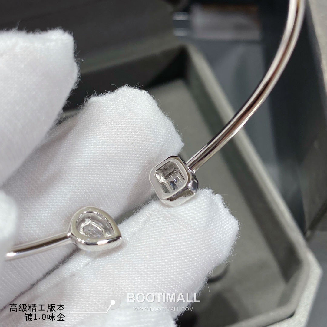 Messika Move Ice Sugar Open Bangle 메시카 무브 아이스 슈가 오픈 뱅글 6