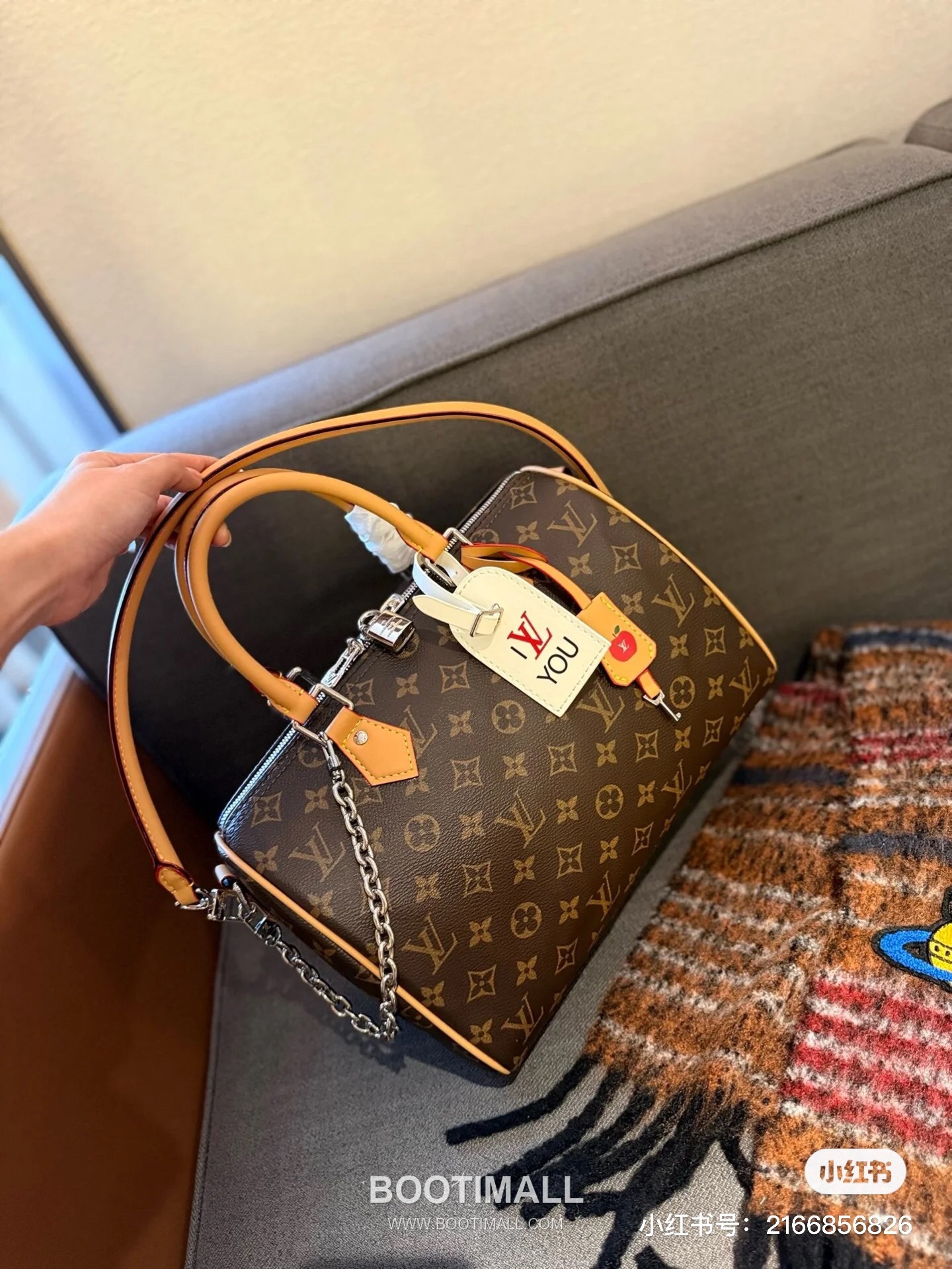 Louis Vuitton Speedy 30 Monogram Coated Canvas Leather Trim Chain Handle Boston Bag with Zip Pocket 루이비통 스피디30 모노그램 코팅 캔버스 체인 핸들 보스턴백 M12803 30cm 2