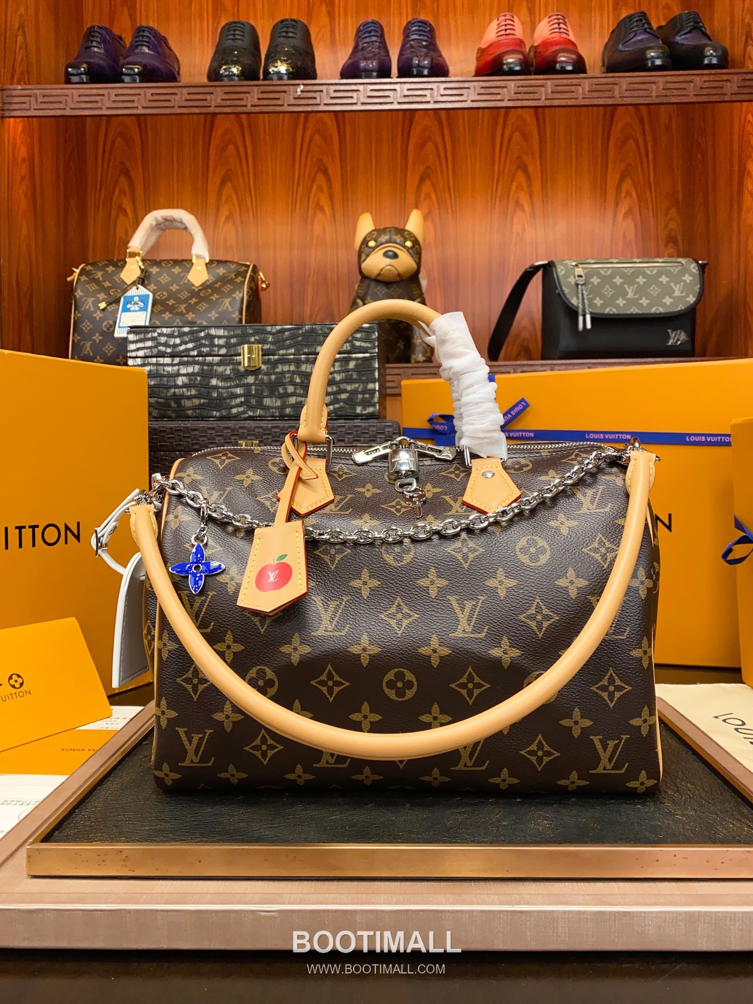 Louis Vuitton Speedy 30 Monogram Coated Canvas Leather Trim Chain Handle Boston Bag with Zip Pocket 루이비통 스피디30 모노그램 코팅 캔버스 체인 핸들 보스턴백 M12803 30cm 4