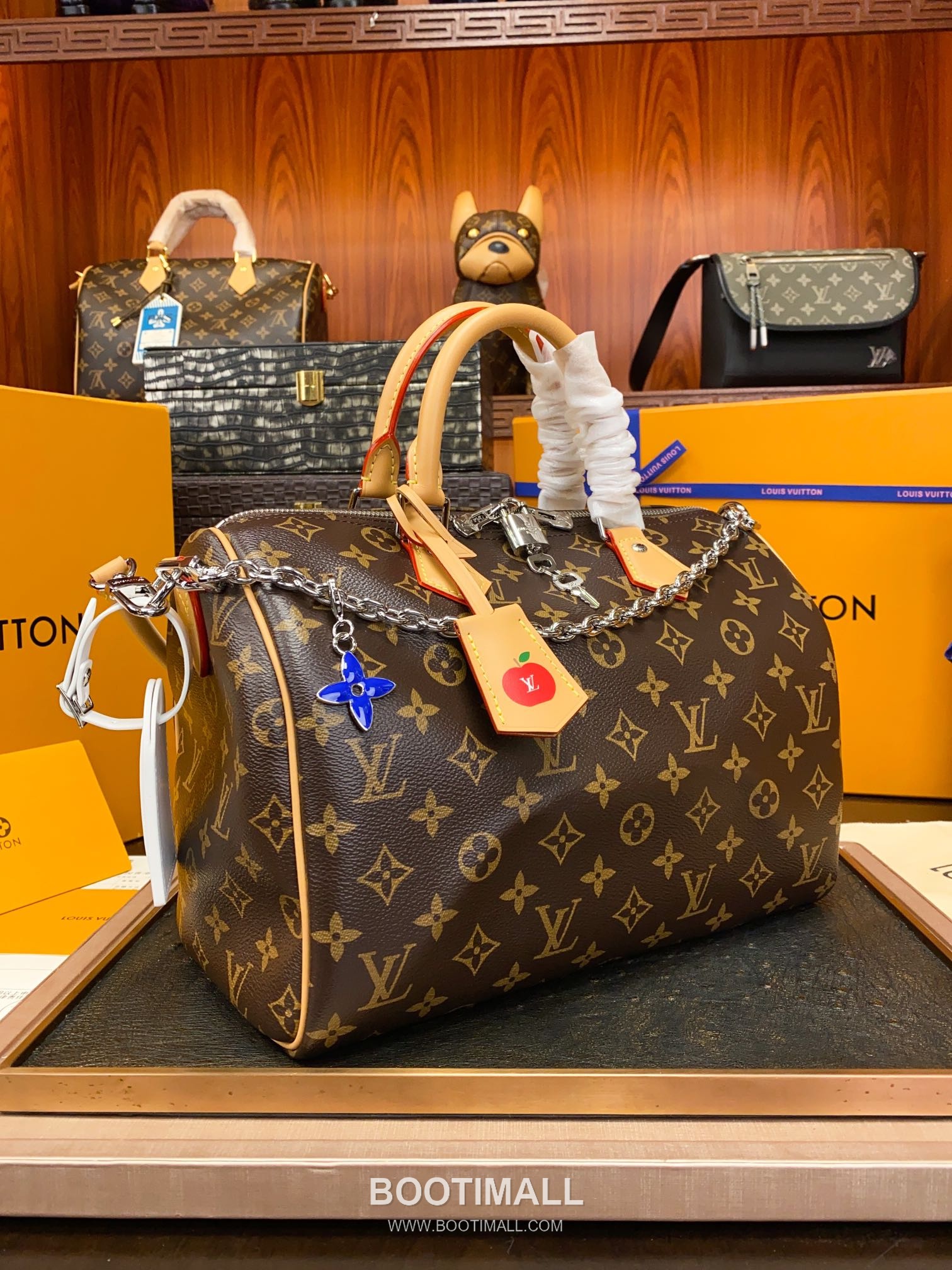 Louis Vuitton Speedy 30 Monogram Coated Canvas Leather Trim Chain Handle Boston Bag with Zip Pocket 루이비통 스피디30 모노그램 코팅 캔버스 체인 핸들 보스턴백 M12803 30cm 5