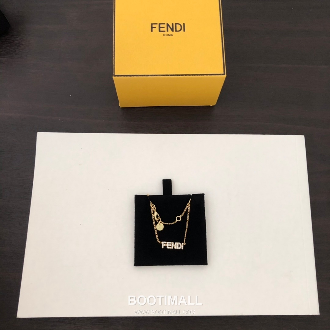 Fendi Logo Crystal Necklace 펜디 로고 크리스탈 네크리스 5
