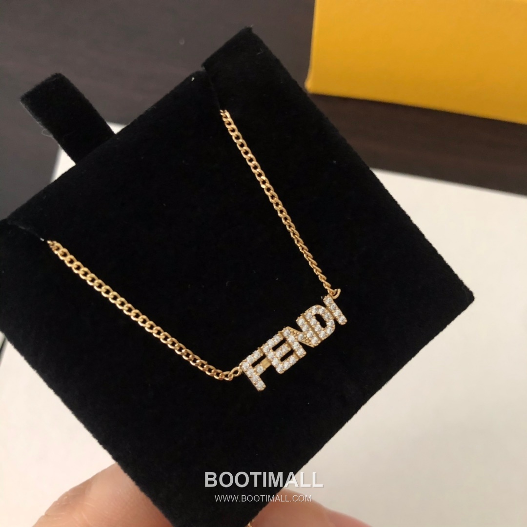 Fendi Logo Crystal Necklace 펜디 로고 크리스탈 네크리스 7