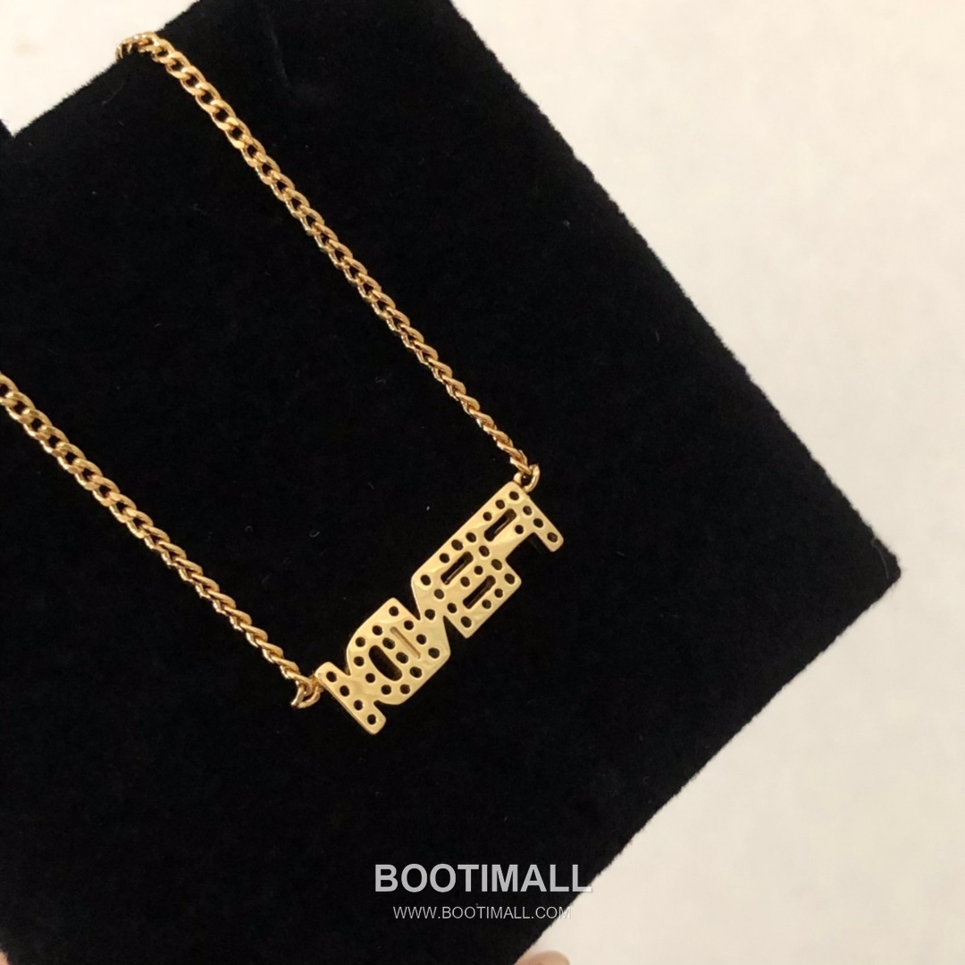 Fendi Logo Crystal Necklace 펜디 로고 크리스탈 네크리스 8