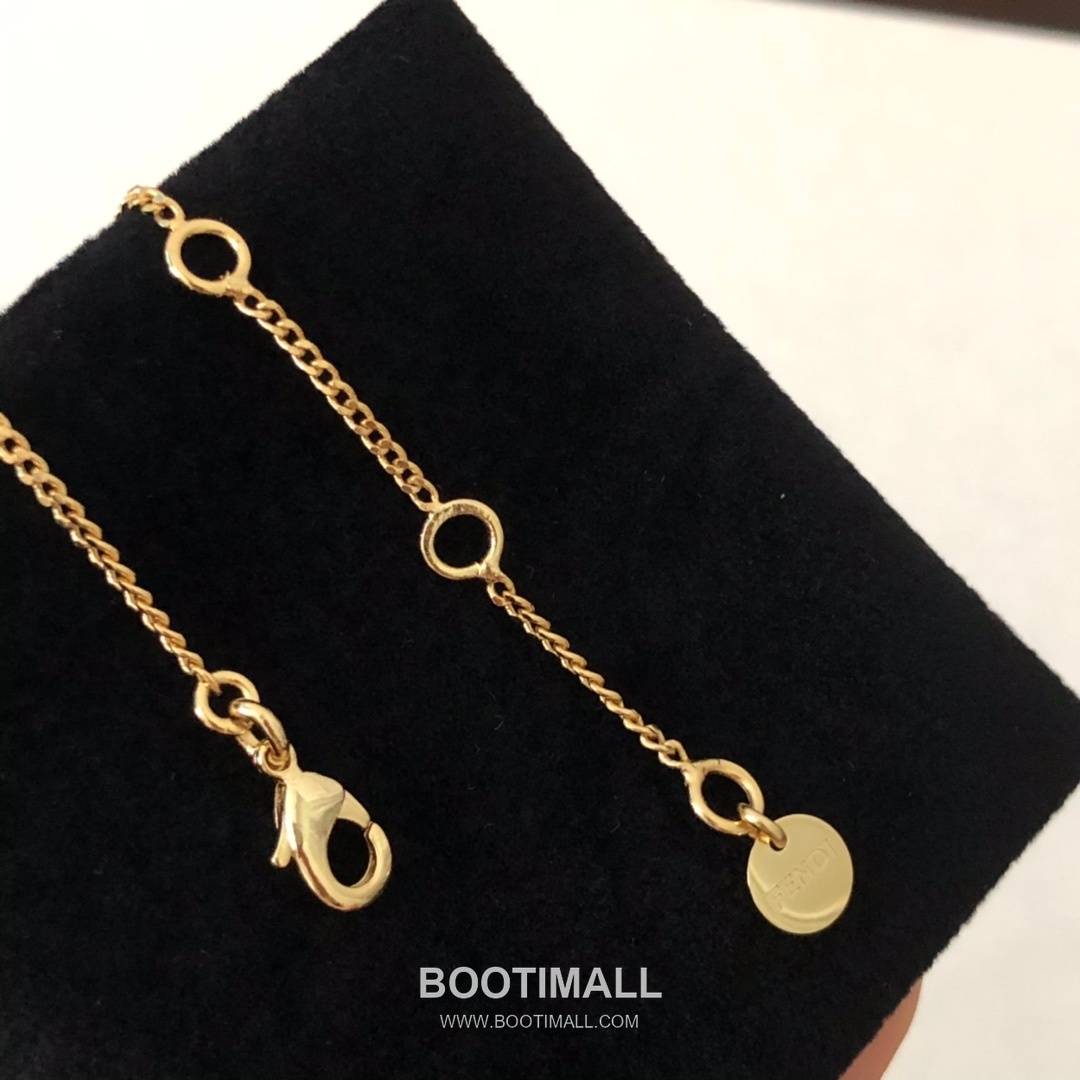 Fendi Logo Crystal Necklace 펜디 로고 크리스탈 네크리스 11