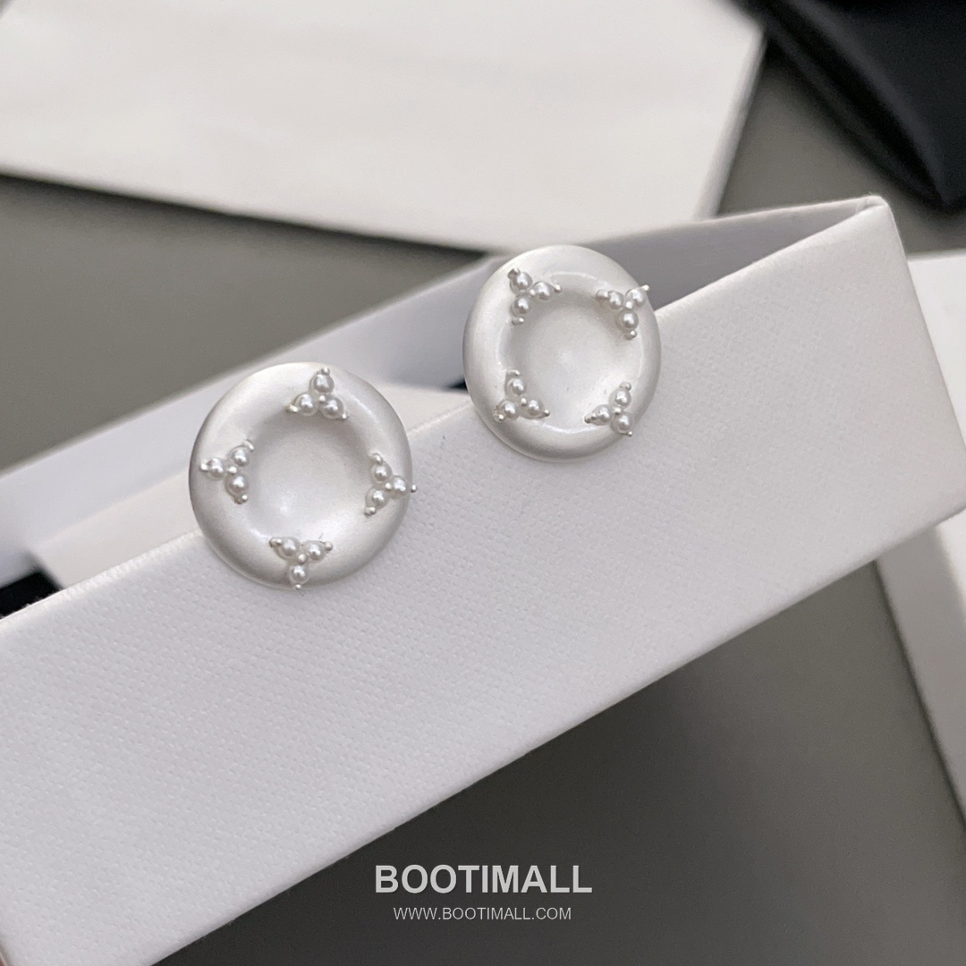 Celine Wild Flower Double Bloom Sterling Silver 925 Gold Plated Crystal Pendant Chain Necklace 셀린느 와일드 플라워 더블 블룸 스털링 실버 925 골드도금 크리스탈 펜던트 체인 이어링 45cm 9