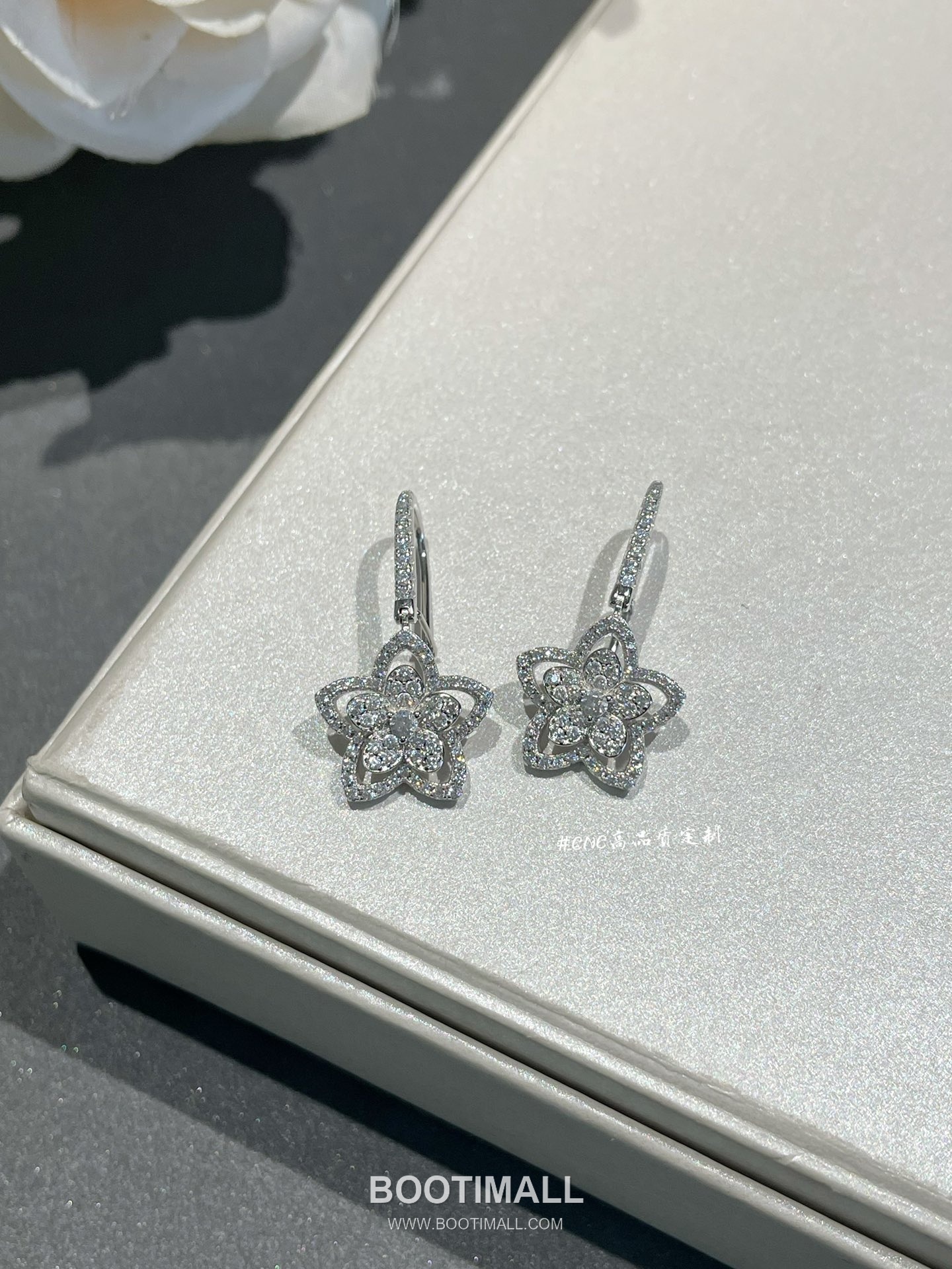 Graff Wild Flower Sterling Silver 925 Gold Plated Crystal Stud Earring 그라프 와일드 플라워 스털링 실버 925 골드도금 크리스탈 스터드 이어링 11