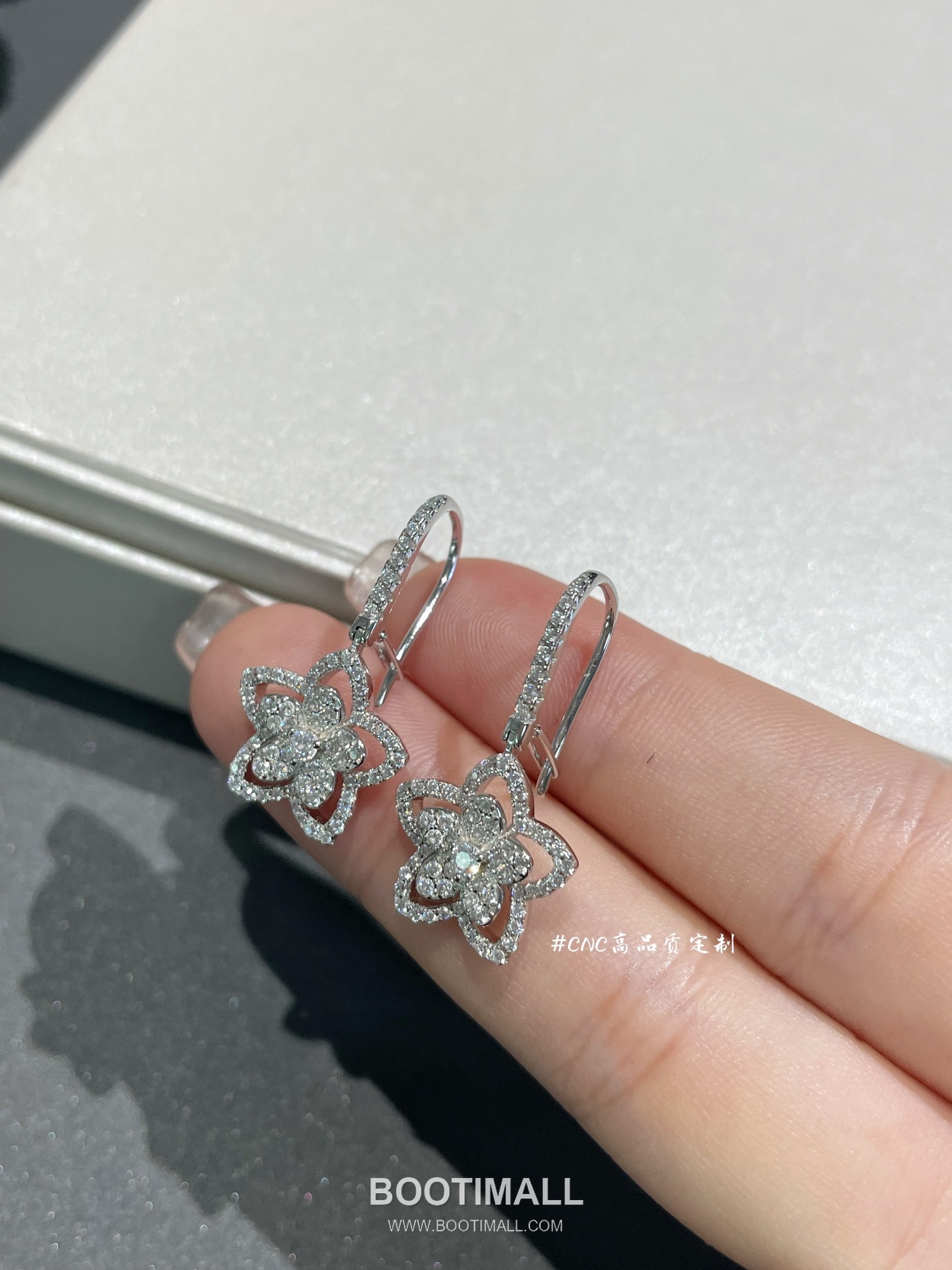 Graff Wild Flower Sterling Silver 925 Gold Plated Crystal Stud Earring 그라프 와일드 플라워 스털링 실버 925 골드도금 크리스탈 스터드 이어링 13