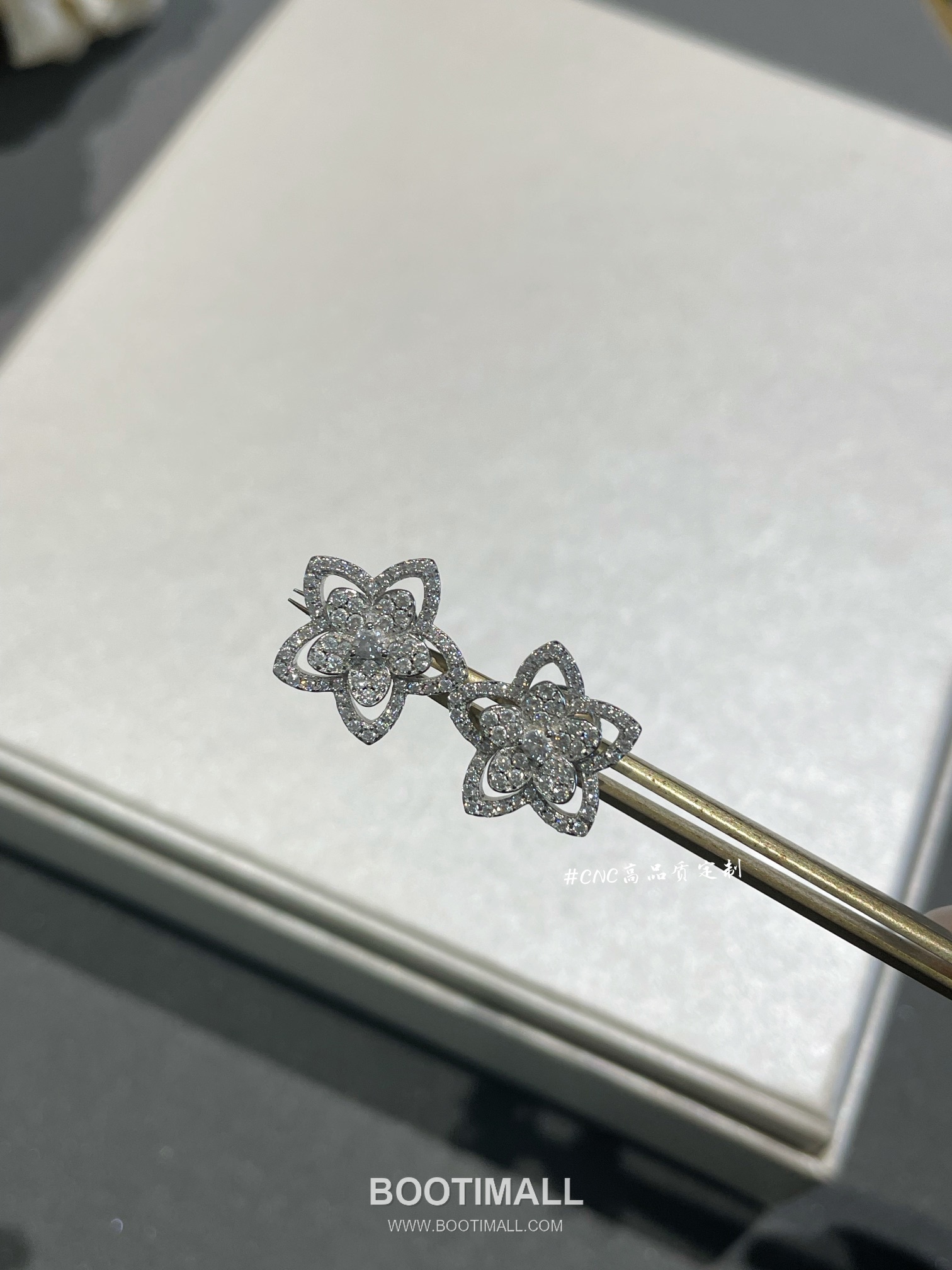 Graff Wild Flower Sterling Silver 925 Gold Plated Crystal Floral Stud Earring 그라프 와일드 플라워 스털링 실버 925 골드도금 크리스탈 플로럴 스터드 이어링 10