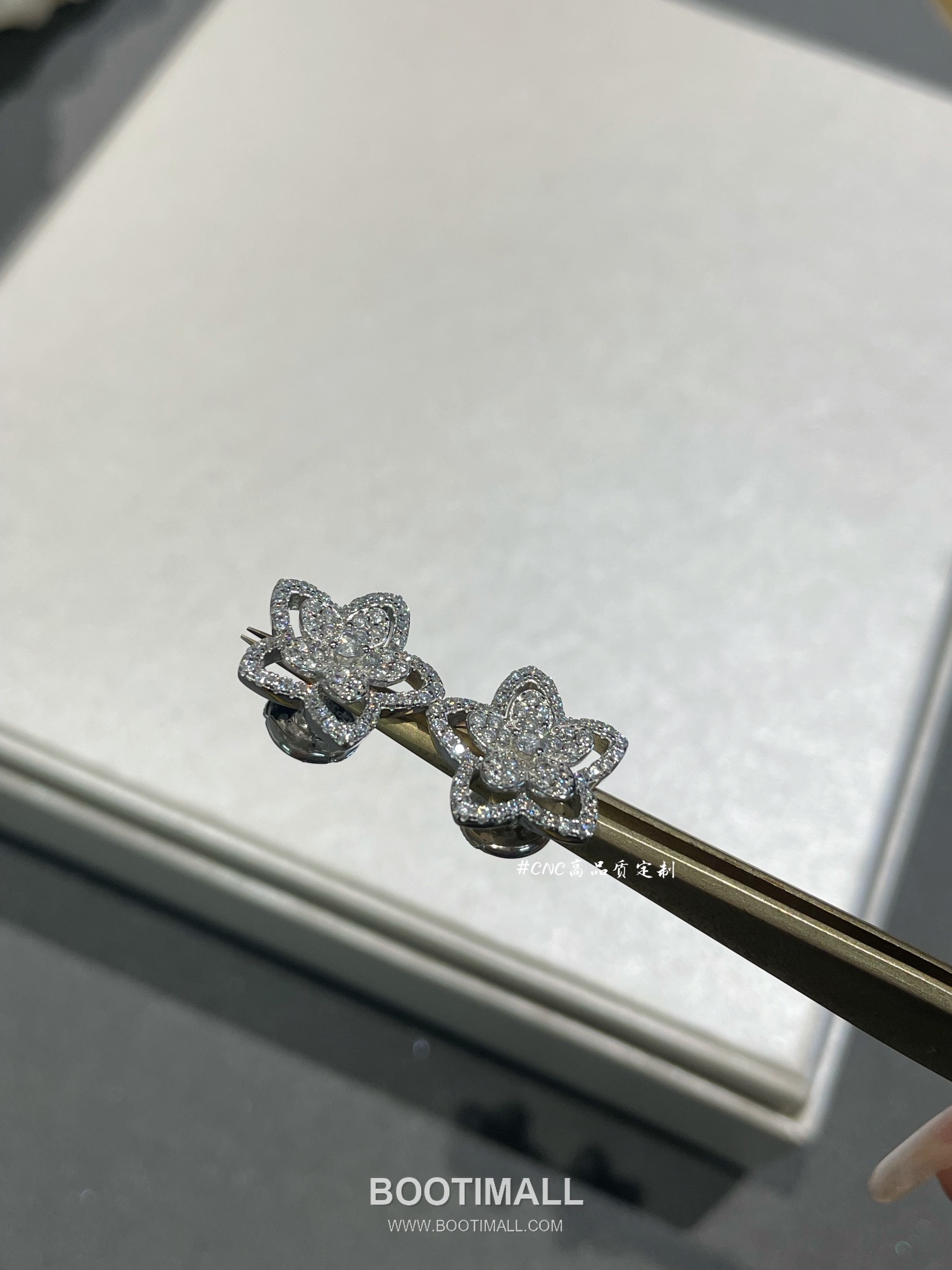 Graff Wild Flower Sterling Silver 925 Gold Plated Crystal Floral Stud Earring 그라프 와일드 플라워 스털링 실버 925 골드도금 크리스탈 플로럴 스터드 이어링 11