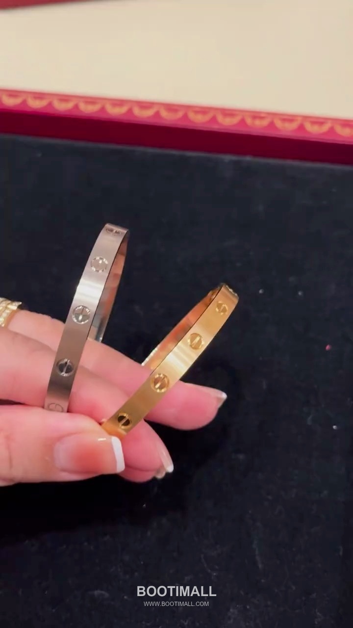 Cartier Love Brushed Finish V Gold Screw Motif Bracelet 까르띠에 러브 브러시드 피니시 V 골드 스크류 모티프 브레이슬릿 17cm 1