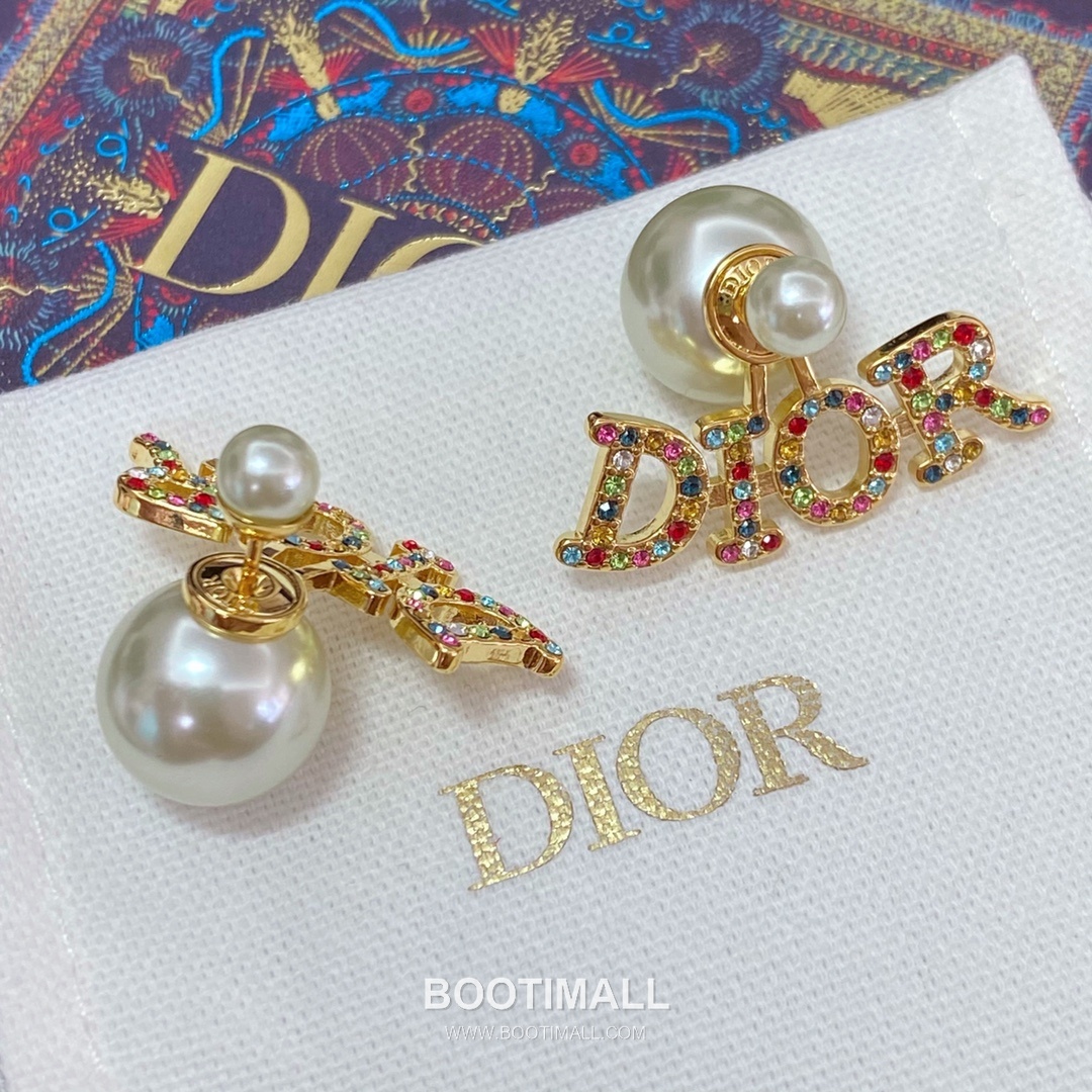 Dior Tribales Letter Swarovski Crystal Pearl Brass Stud Earring 디올 트리발 레터 스와로브스키 크리스탈 펄 황동 스터드 이어링 13