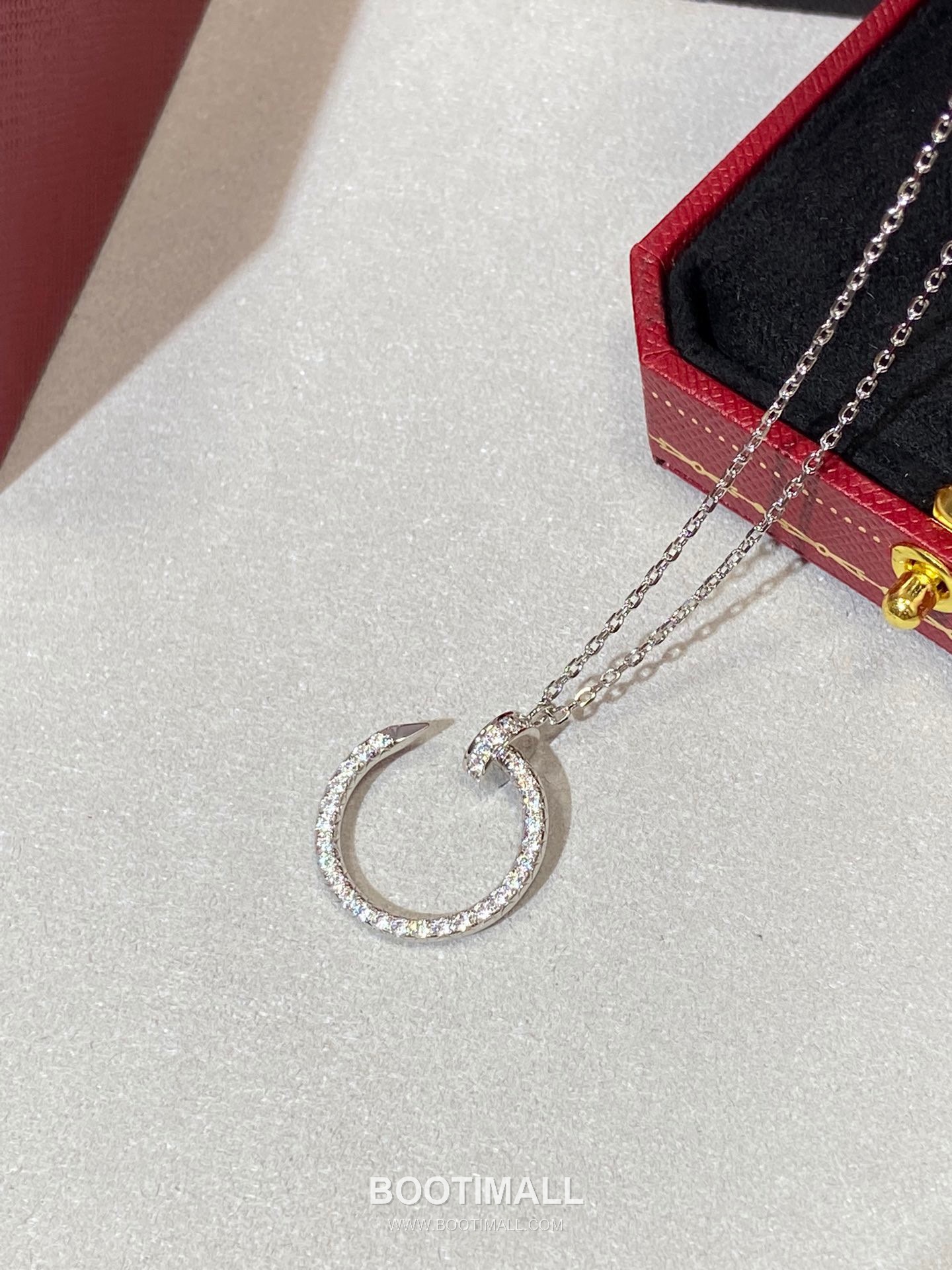 Cartier Juste un Clou Nail Double Side Swarovski Crystal V Gold Chain Necklace 까르띠에 저스트 앵 끌루 네일 더블사이드 스와로브스키 크리스탈 V 골드 체인 네클리스 41cm 12