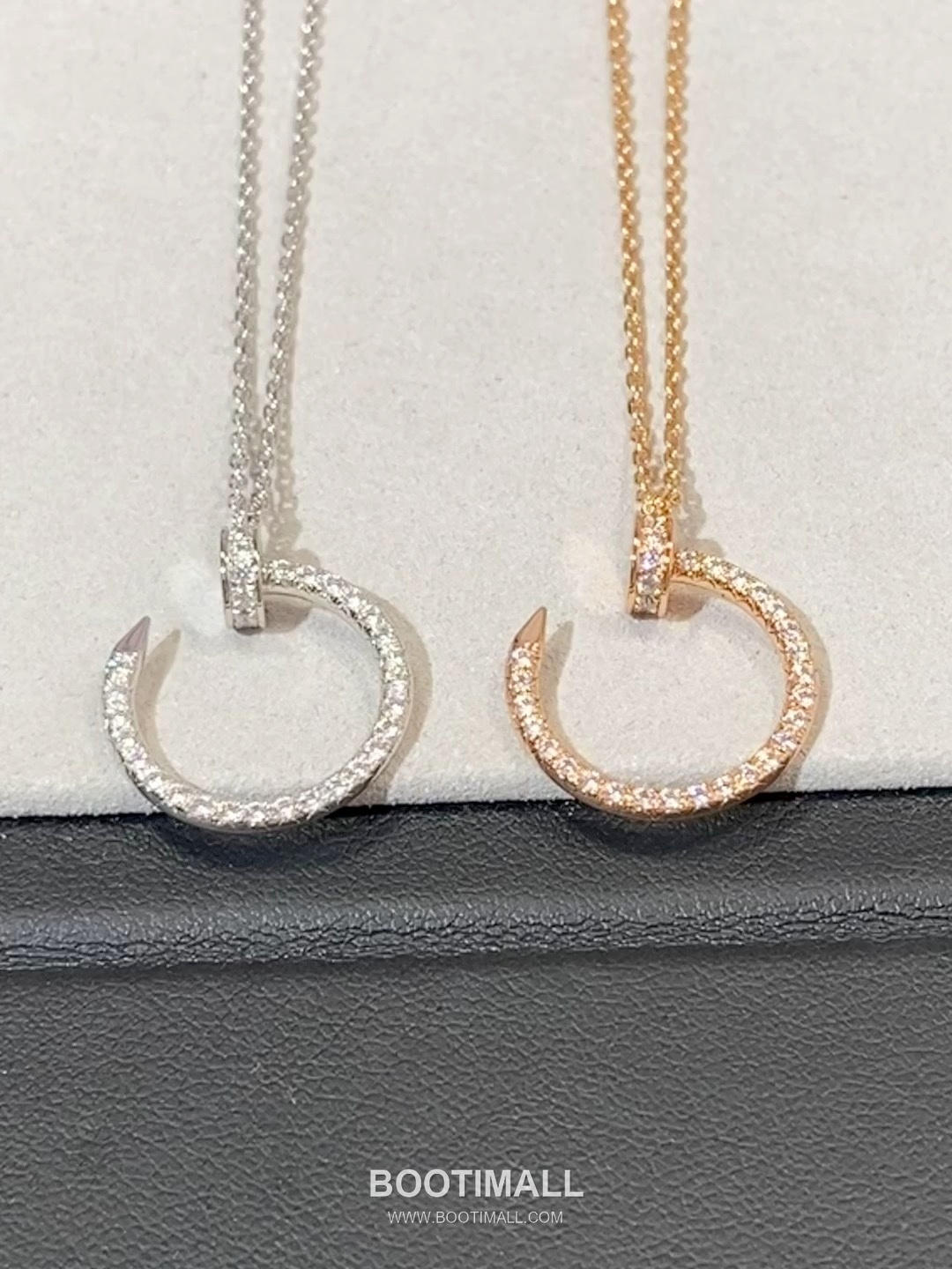 Cartier Juste un Clou Nail Double Side Swarovski Crystal V Gold Chain Necklace 까르띠에 저스트 앵 끌루 네일 더블사이드 스와로브스키 크리스탈 V 골드 체인 네클리스 41cm 17