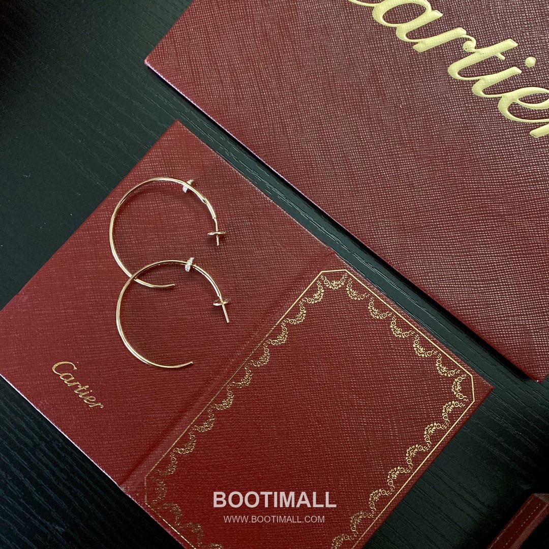 Cartier Juste un Clou Nail Head Swarovski Crystal V Gold Drop Earring 까르띠에 저스트 앵 끌루 네일 헤드 스와로브스키 크리스탈 V 골드 드롭 이어링 11