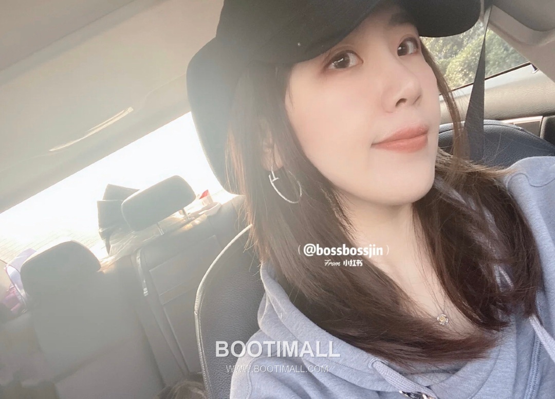 Cartier Juste un Clou Full Pavé Swarovski Crystal Nail V Gold Drop Earring 까르띠에 저스트 앵 끌루 풀 파베 스와로브스키 크리스탈 네일 V 골드 드롭 이어링 2