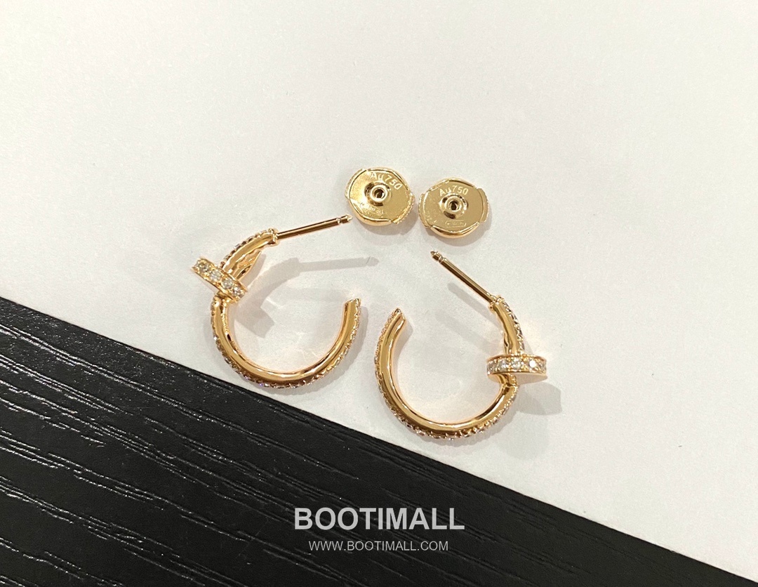 Cartier Juste un Clou Full Pavé Swarovski Crystal Nail V Gold Stud Earring 까르띠에 저스트 앵 끌루 풀 파베 스와로브스키 크리스탈 네일 V 골드 스터드 이어링 10