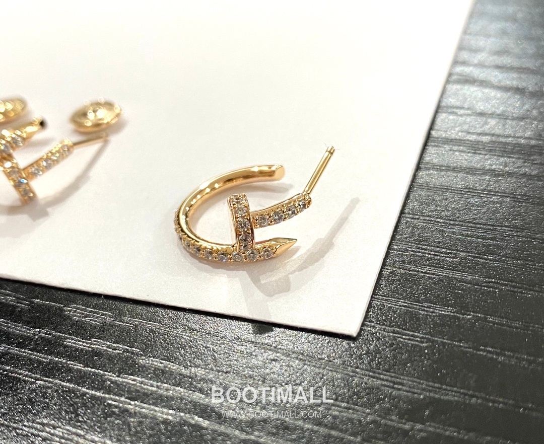 Cartier Juste un Clou Full Pavé Swarovski Crystal Nail V Gold Stud Earring 까르띠에 저스트 앵 끌루 풀 파베 스와로브스키 크리스탈 네일 V 골드 스터드 이어링 12