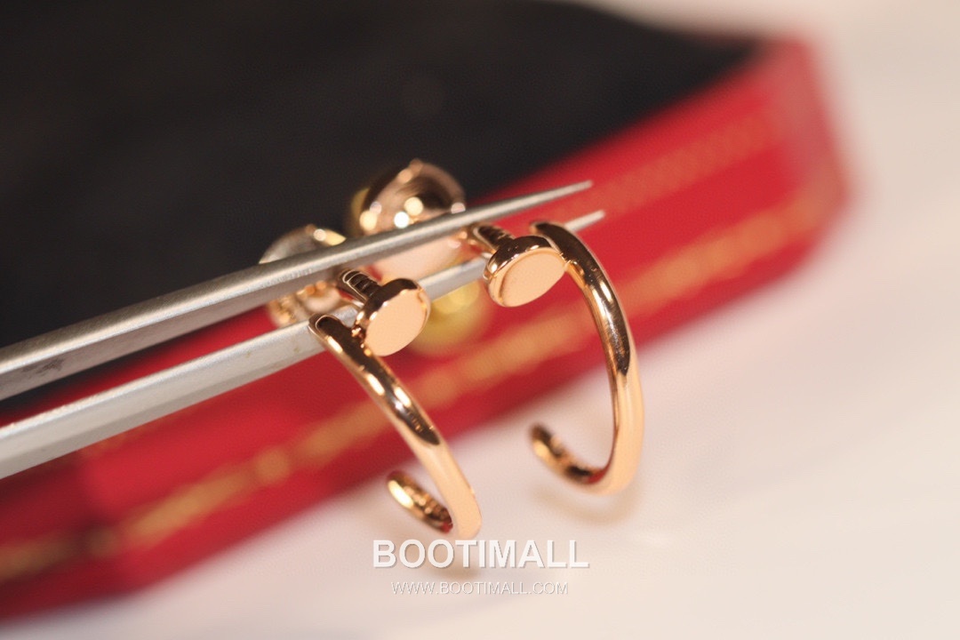 Cartier Juste un Clou Nail Polished V Gold Stud Earring 까르띠에 저스트 앵 끌루 네일 폴리시드 V 골드 스터드 이어링 11