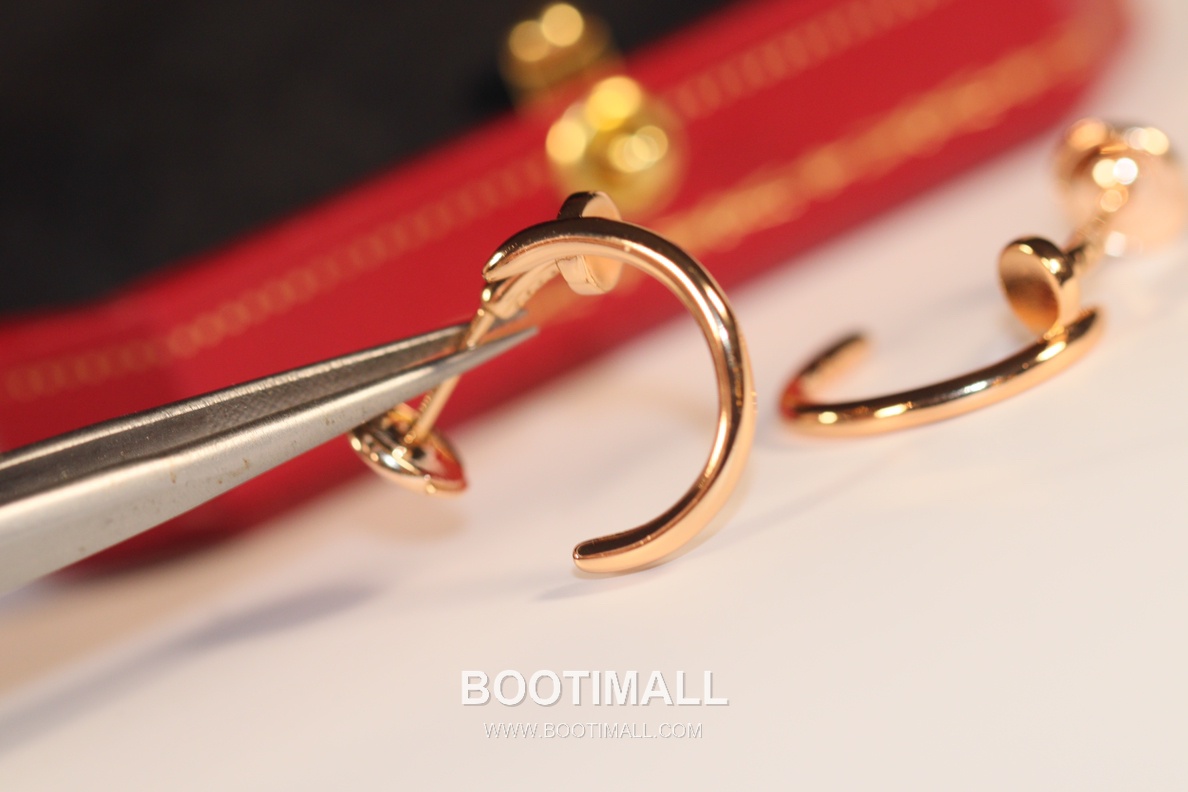 Cartier Juste un Clou Nail Polished V Gold Stud Earring 까르띠에 저스트 앵 끌루 네일 폴리시드 V 골드 스터드 이어링 12