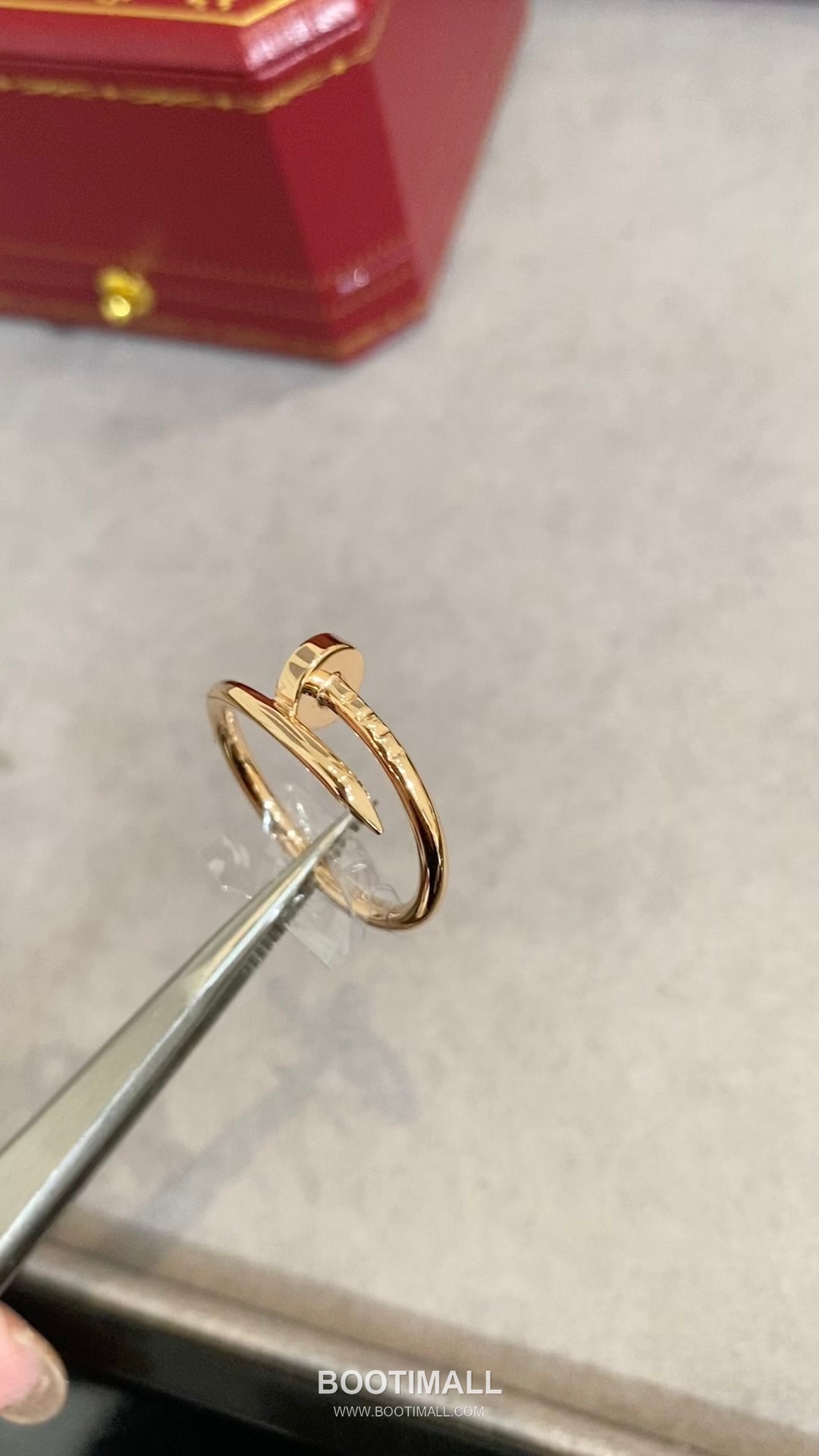 Cartier Juste un Clou Nail Polished V Gold Ring 까르띠에 저스트 앵 끌루 네일 폴리시드 V 골드 링 16mm 1
