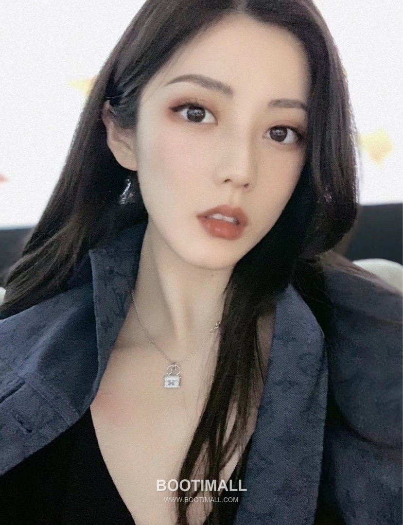 Hermes Constance Bag Motif Pendant Polished V Gold Chain Necklace 헤르메스 콘스탄스 백 모티프 펜던트 폴리시드 V 골드 체인 네클리스 3