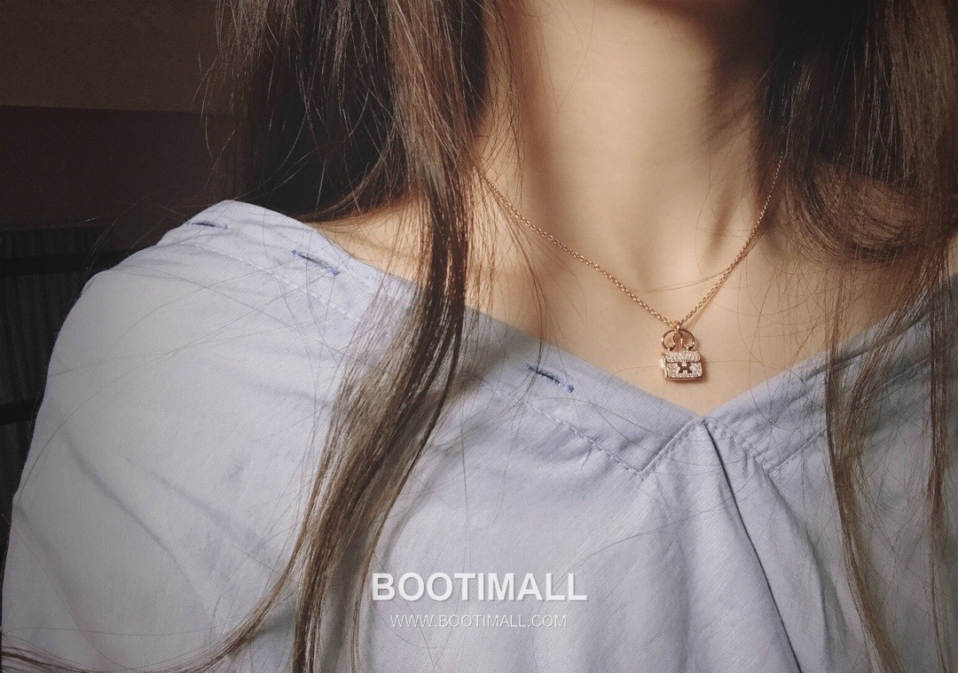 Hermes Constance Bag Motif Pendant Polished V Gold Chain Necklace 헤르메스 콘스탄스 백 모티프 펜던트 폴리시드 V 골드 체인 네클리스 6