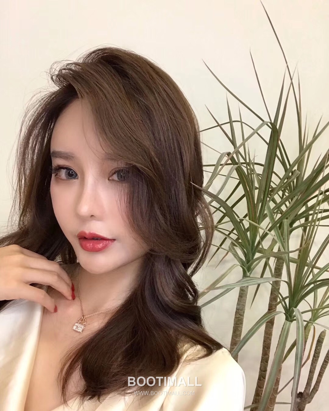 Hermes Constance Bag Motif Pendant Polished V Gold Chain Necklace 헤르메스 콘스탄스 백 모티프 펜던트 폴리시드 V 골드 체인 네클리스 6