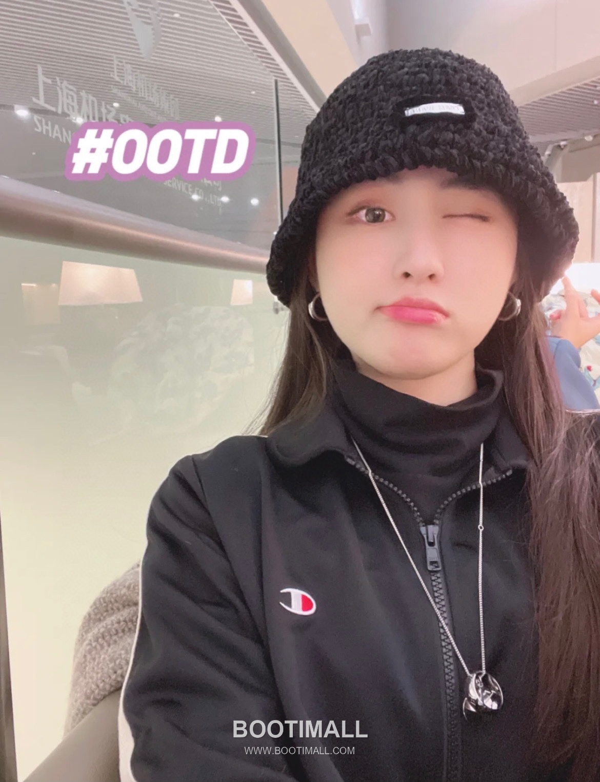 Louis Vuitton Triple Pendant Convertible Chain Brass Necklace 루이비통 트리플 펜던트 컨버터블 체인 황동 네클리스 4