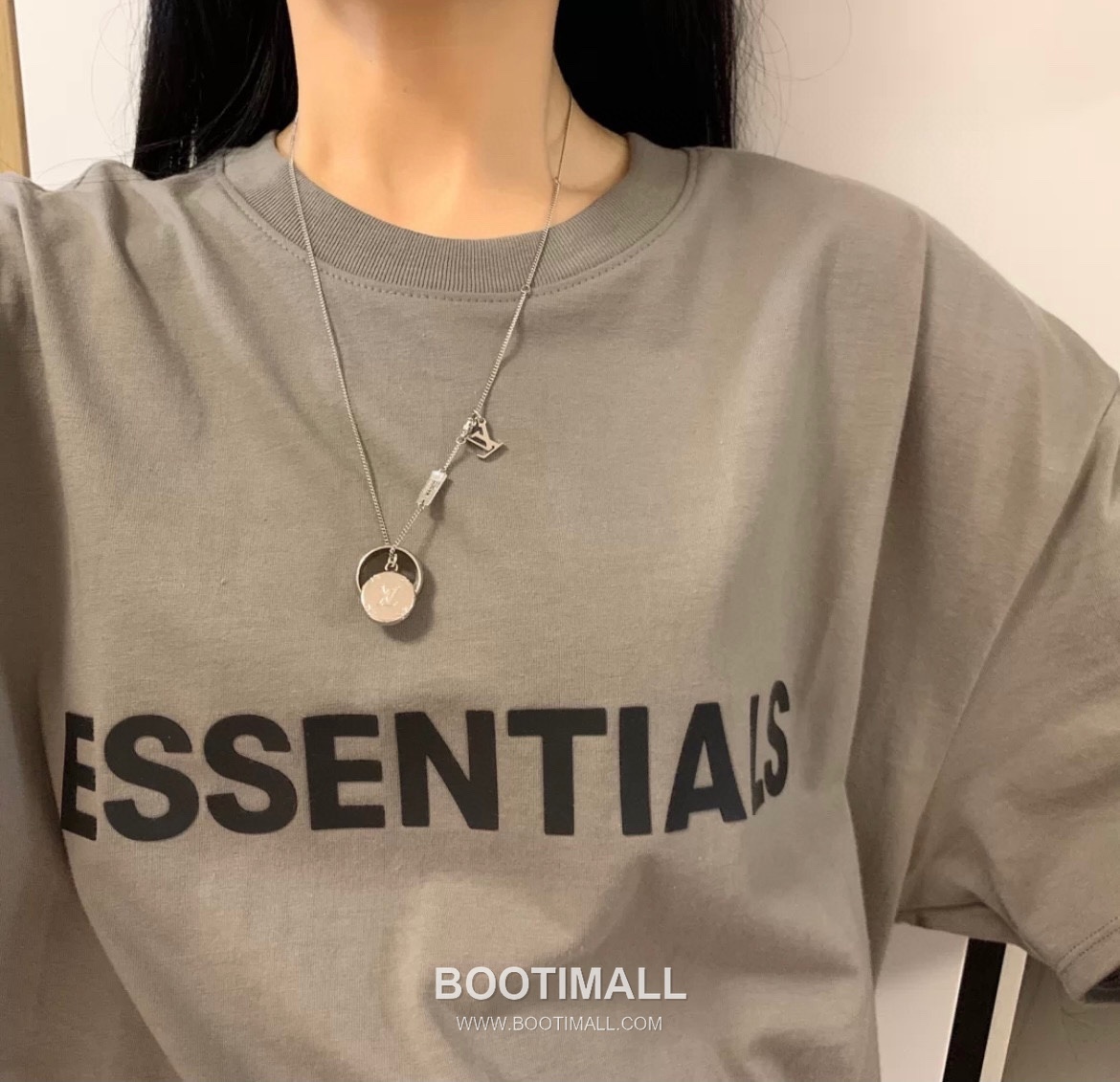 Louis Vuitton Triple Pendant Convertible Chain Brass Necklace 루이비통 트리플 펜던트 컨버터블 체인 황동 네클리스 6