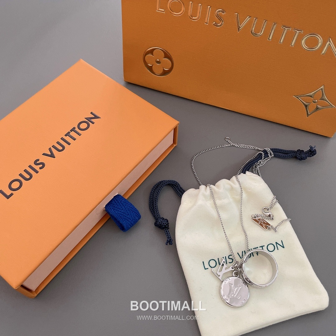 Louis Vuitton Triple Pendant Convertible Chain Brass Necklace 루이비통 트리플 펜던트 컨버터블 체인 황동 네클리스 10
