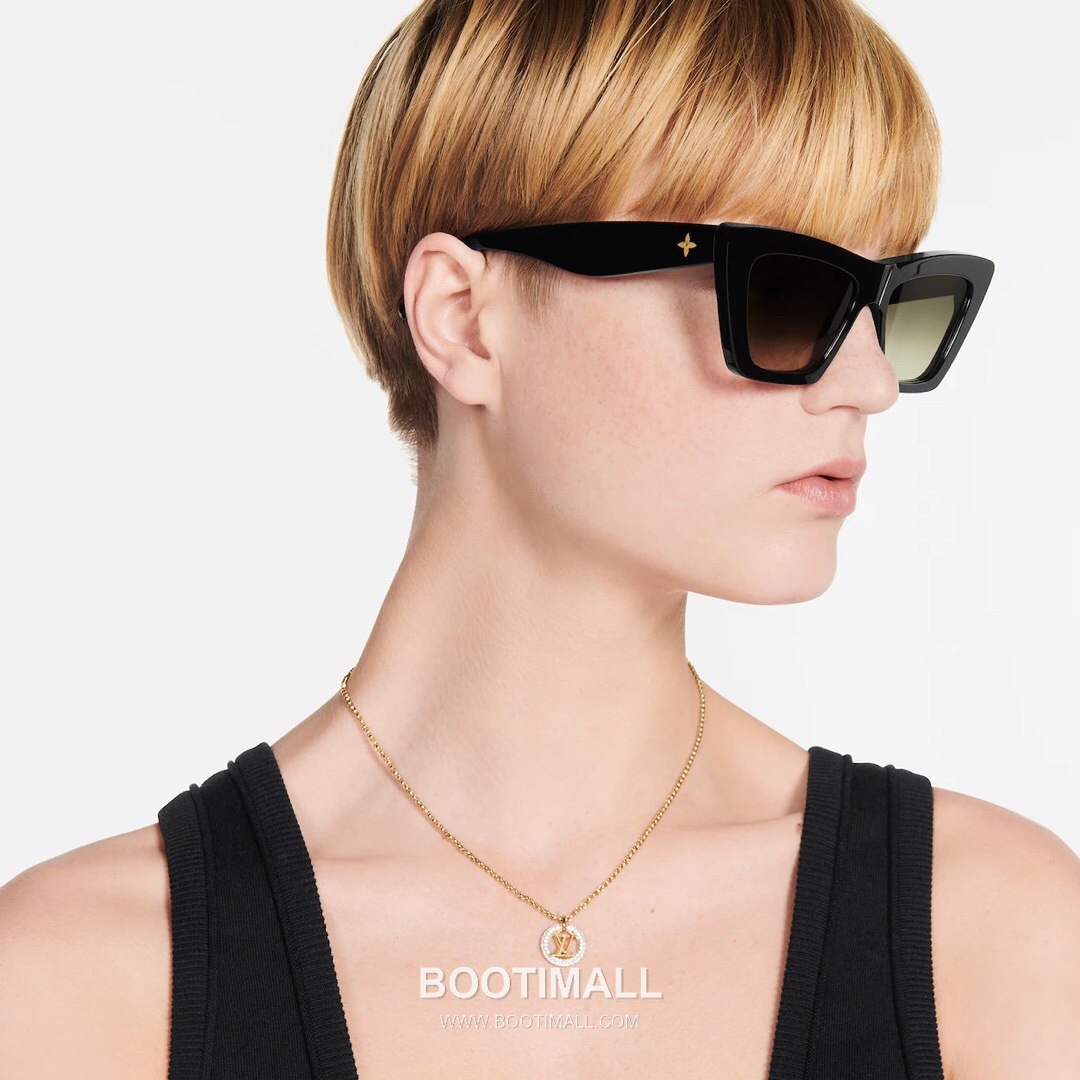 Louis Vuitton Circle Logo Full Pavé Swarovski Crystal Brass Pendant Necklace 루이비통 서클 로고 풀 파베 스와로브스키 크리스탈 황동 펜던트 네클리스 1