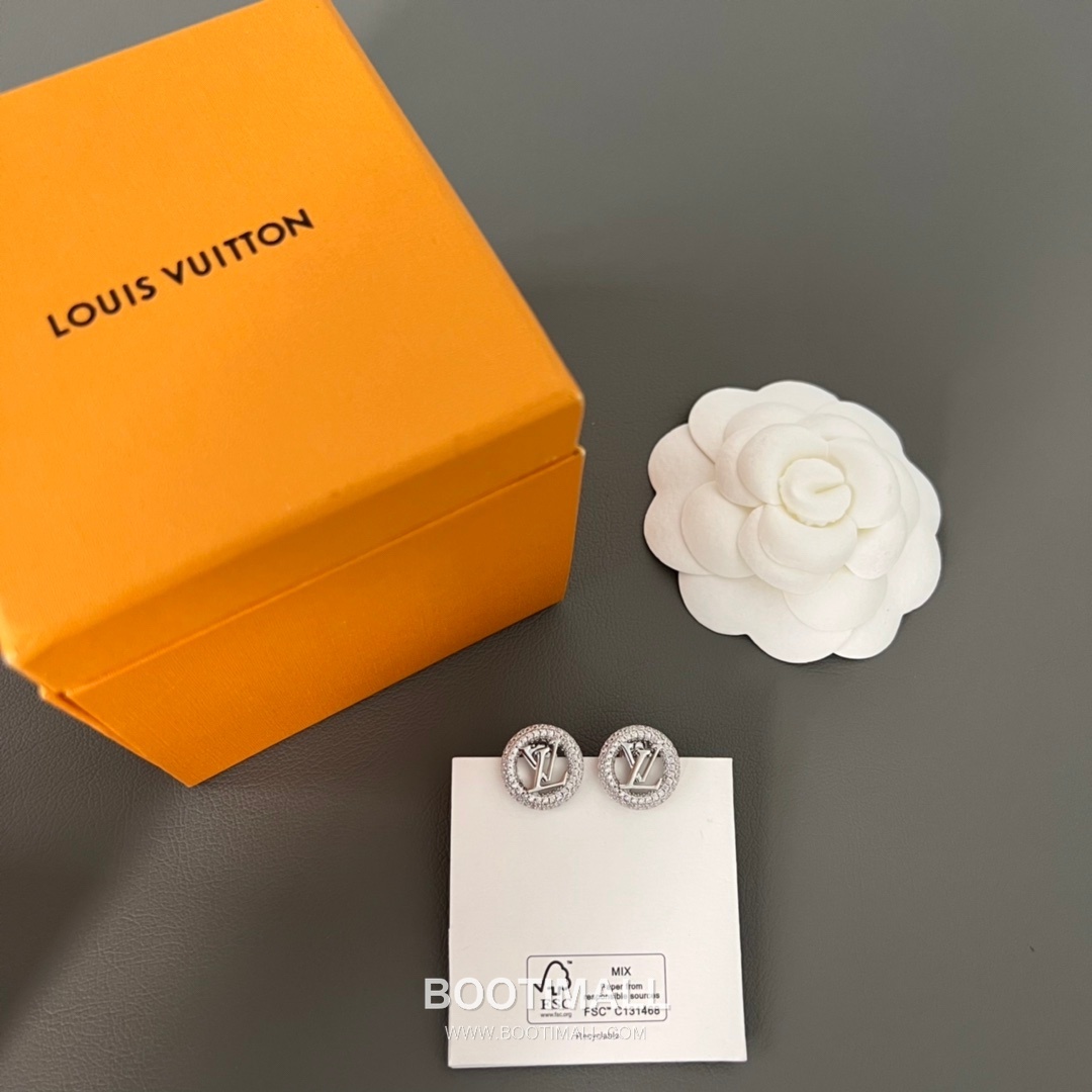 Louis Vuitton Circle Logo Full Pavé Swarovski Crystal Brass Stud Earring 루이비통 서클 로고 풀 파베 스와로브스키 크리스탈 황동 스터드 이어링 6