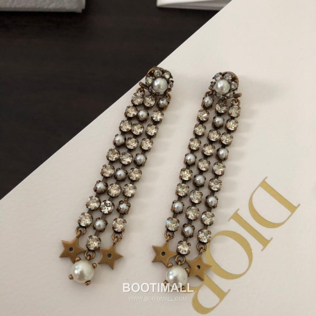 Dior Silver Shadow Swarovski Crystal Mixed Pearl Brass Drop Earring 디올 실버 쉐도우 스와로브스키 크리스탈 믹스 펄 황동 드롭 이어링 2