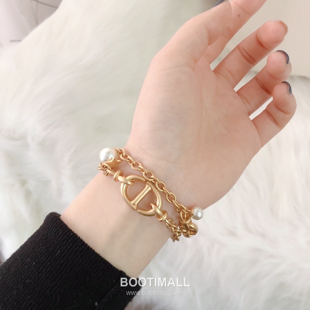 Dior CD Navy Double Layer Pearl Star Chain Brass Bracelet 디올 CD 네이비 더블 레이어 펄 스타 체인 황동 브레이슬릿 3