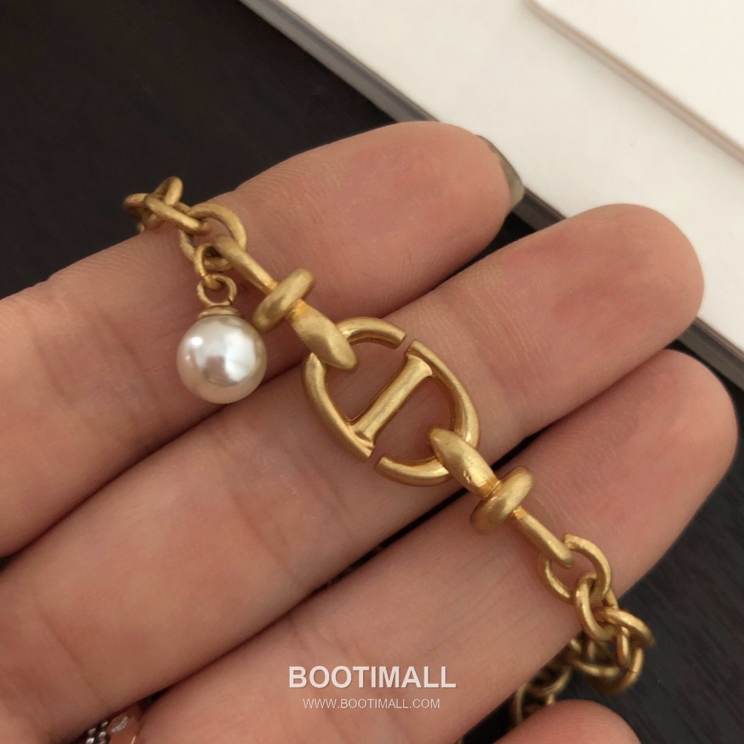Dior CD Navy Double Layer Pearl Star Chain Brass Bracelet 디올 CD 네이비 더블 레이어 펄 스타 체인 황동 브레이슬릿 8