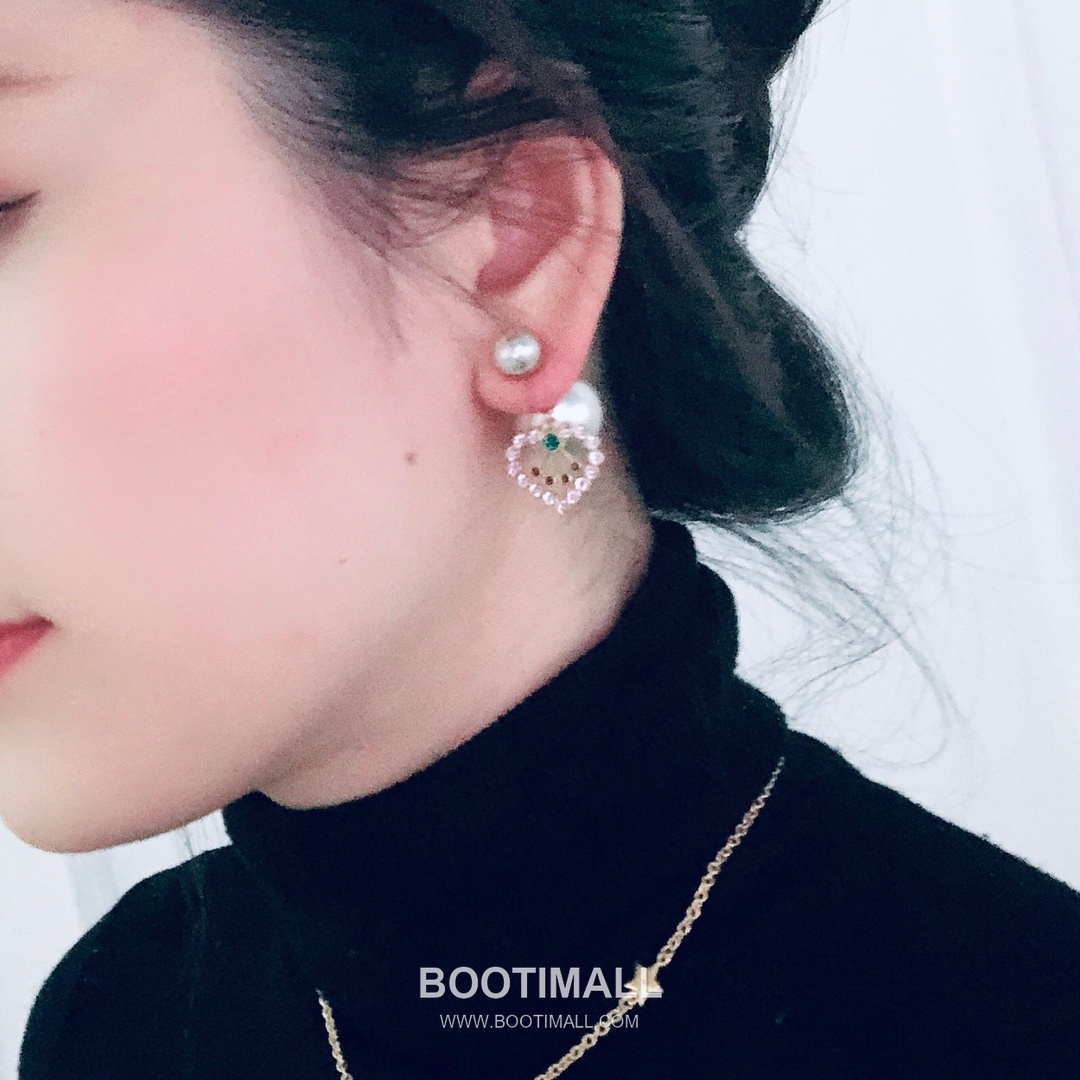 Dior Heart Multicolor Swarovski Crystal Pearl Brass Stud Earring 디올 하트 멀티컬러 스와로브스키 크리스탈 펄 황동 스터드 이어링 1